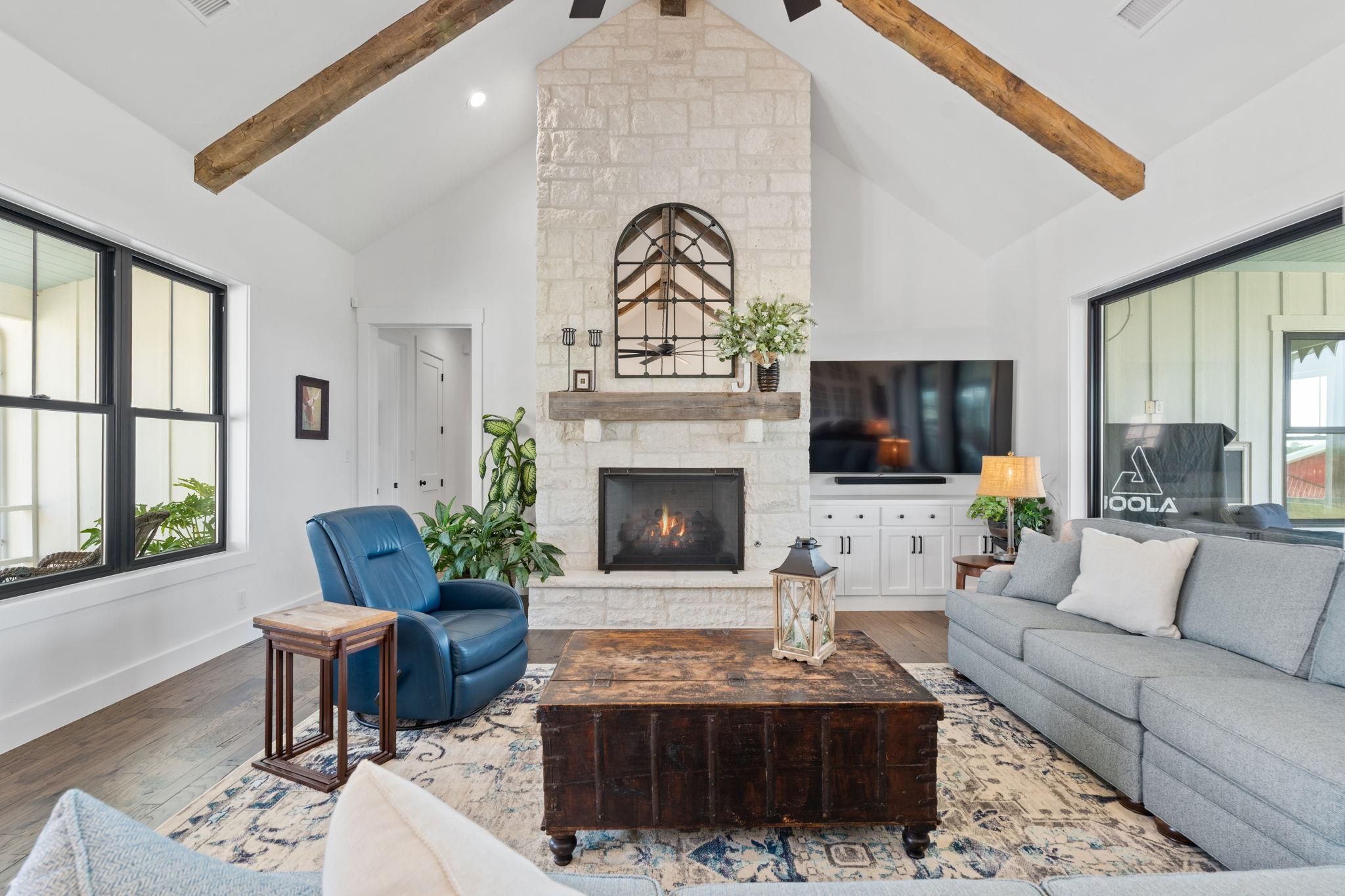 452 Southwick Ranch Rd, Johnson City, TX 78636