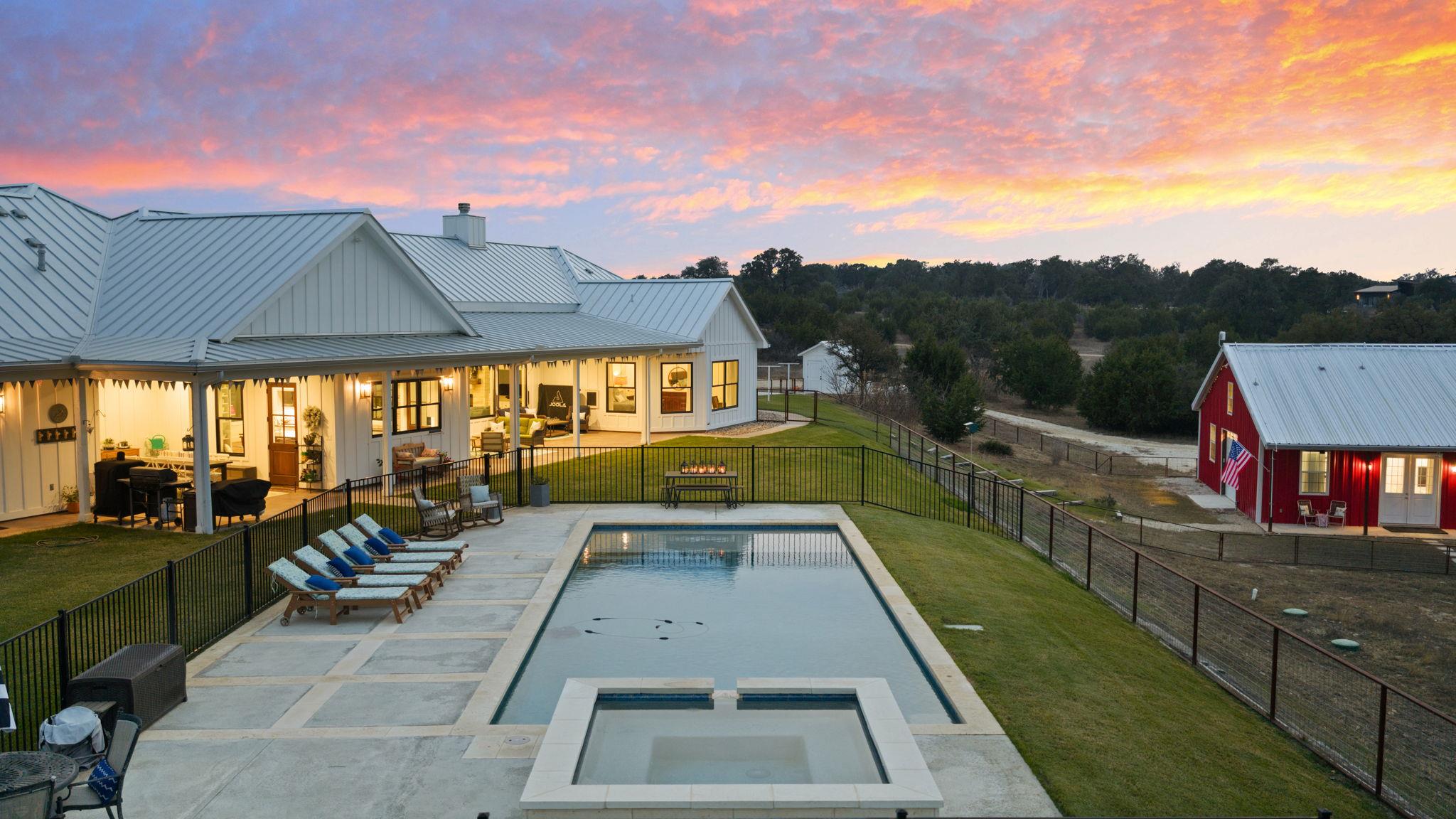 452 Southwick Ranch Rd, Johnson City, TX 78636