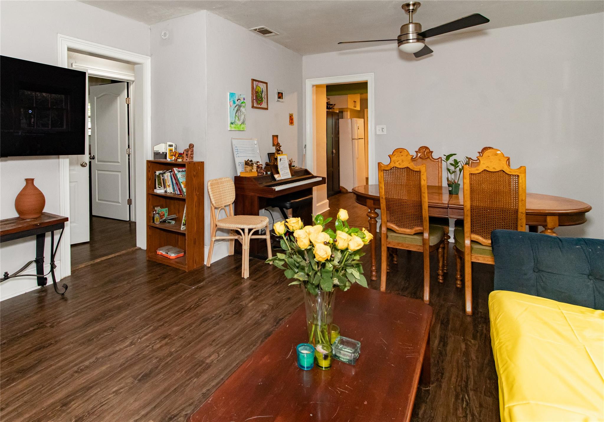 912 & 912 1/2 Calle Limon Dr, Austin, TX 78702