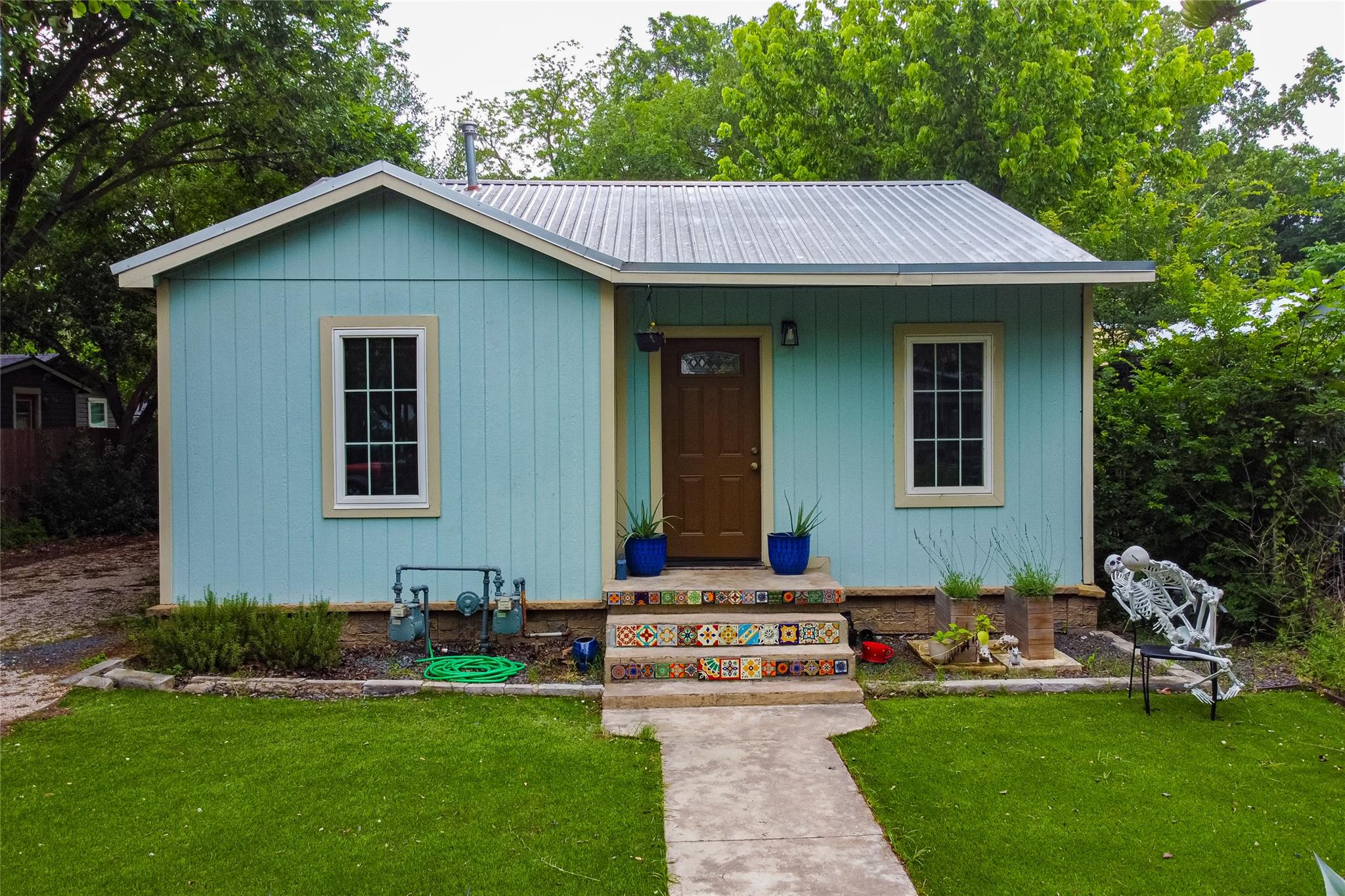 912 & 912 1/2 Calle Limon Dr, Austin, TX 78702