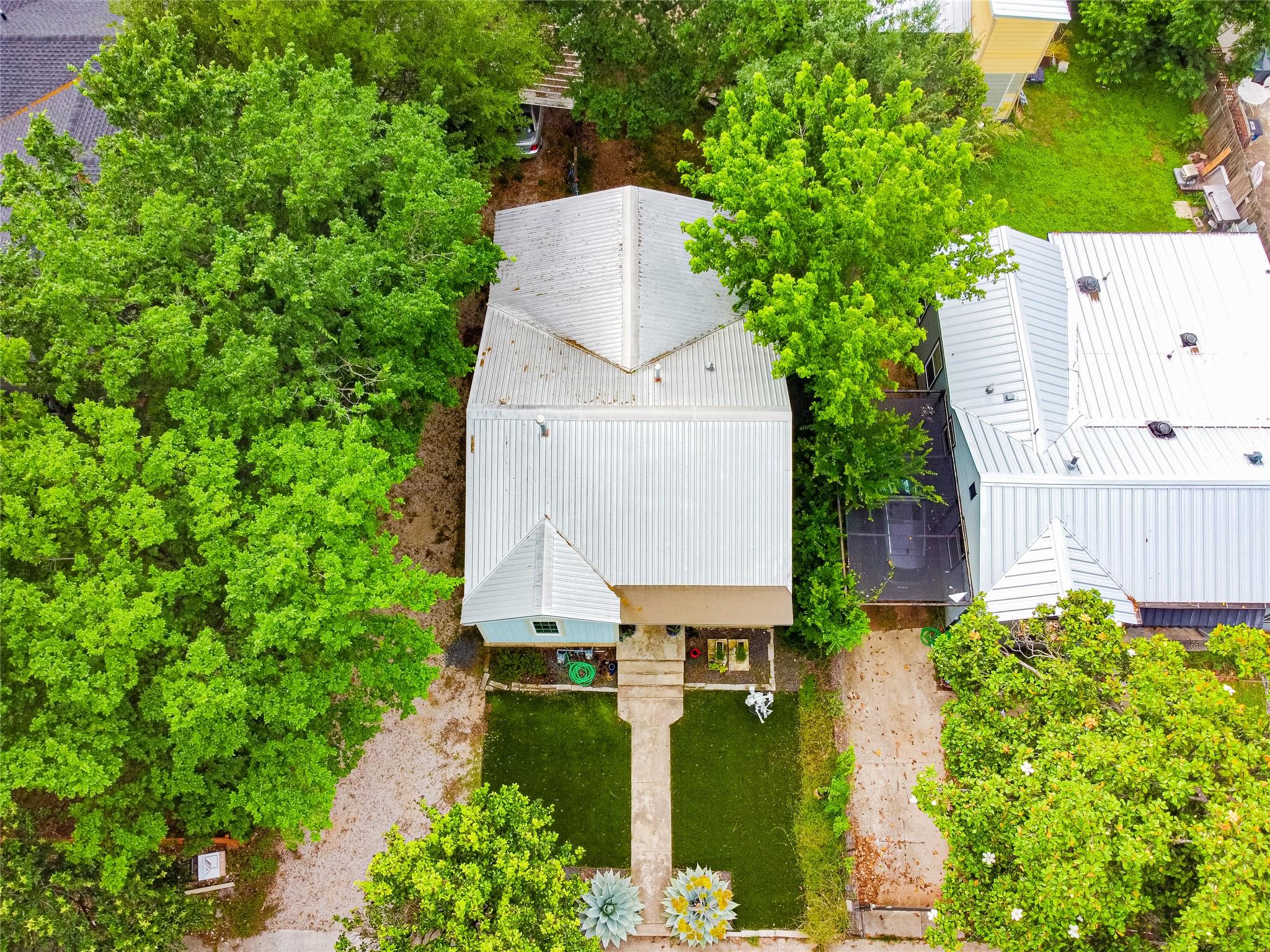 912 & 912 1/2 Calle Limon Dr, Austin, TX 78702