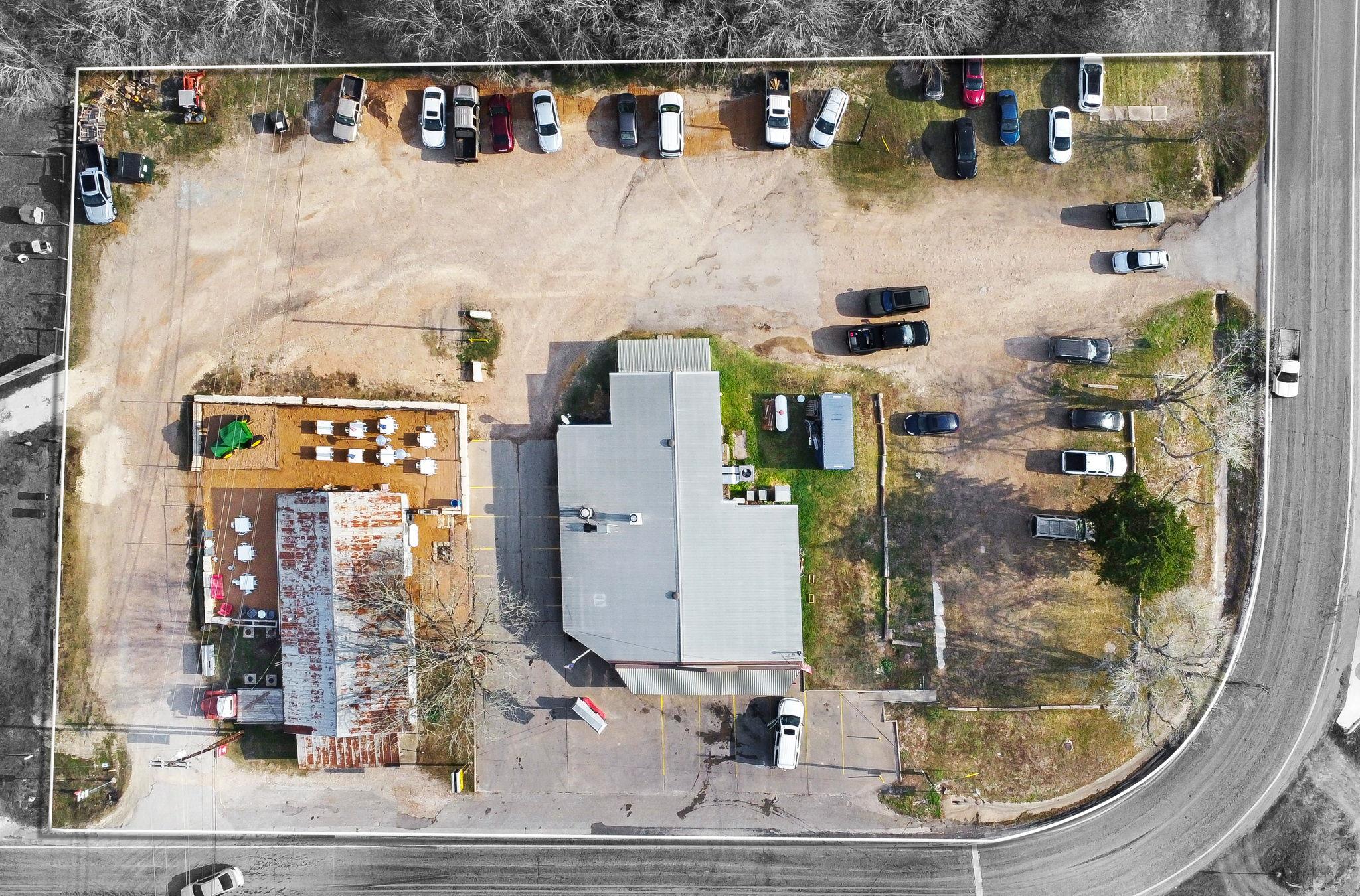 12390 FM 390 Rd W, Burton, TX 77835