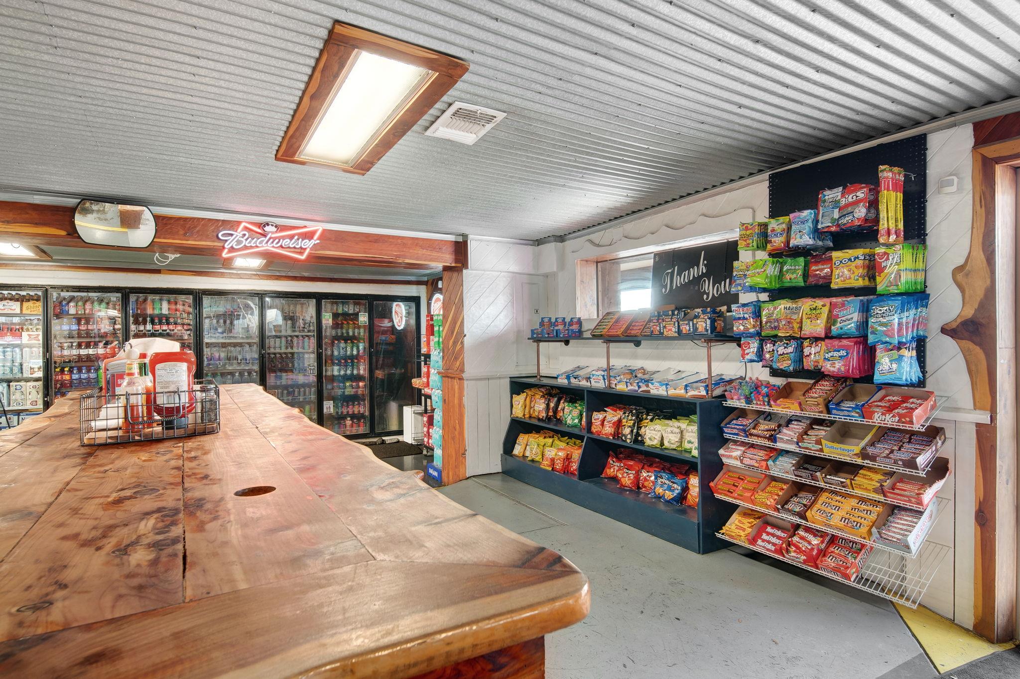 12390 FM 390 Rd W, Burton, TX 77835