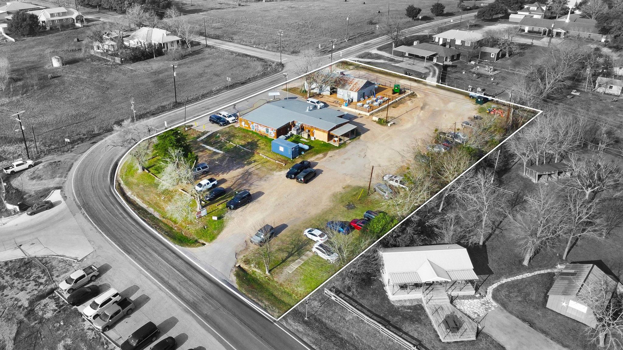 12390 FM 390 Rd W, Burton, TX 77835