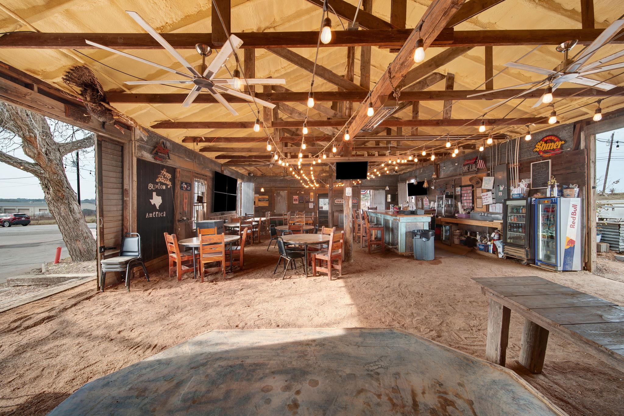 12390 FM 390 Rd W, Burton, TX 77835