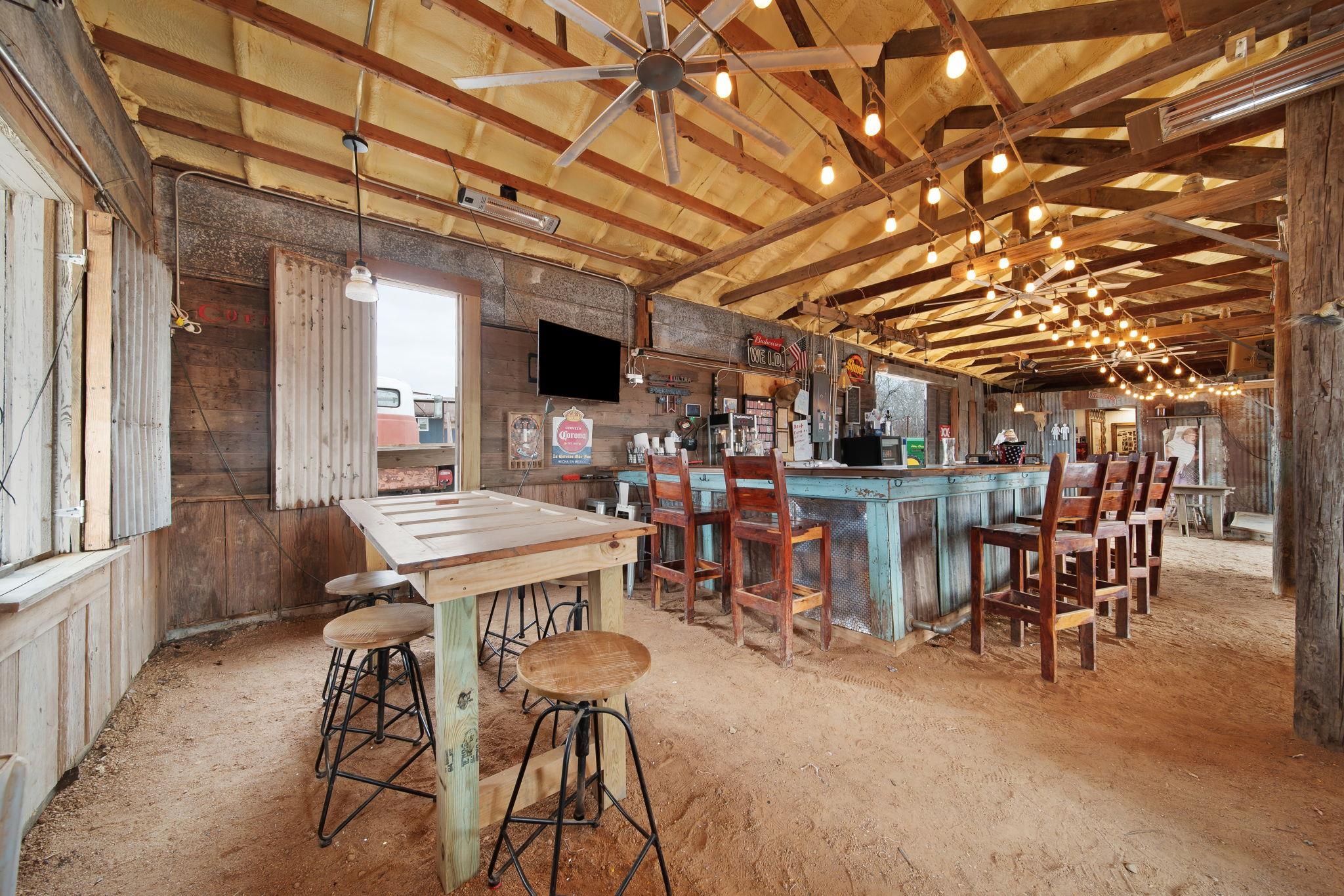 12390 FM 390 Rd W, Burton, TX 77835