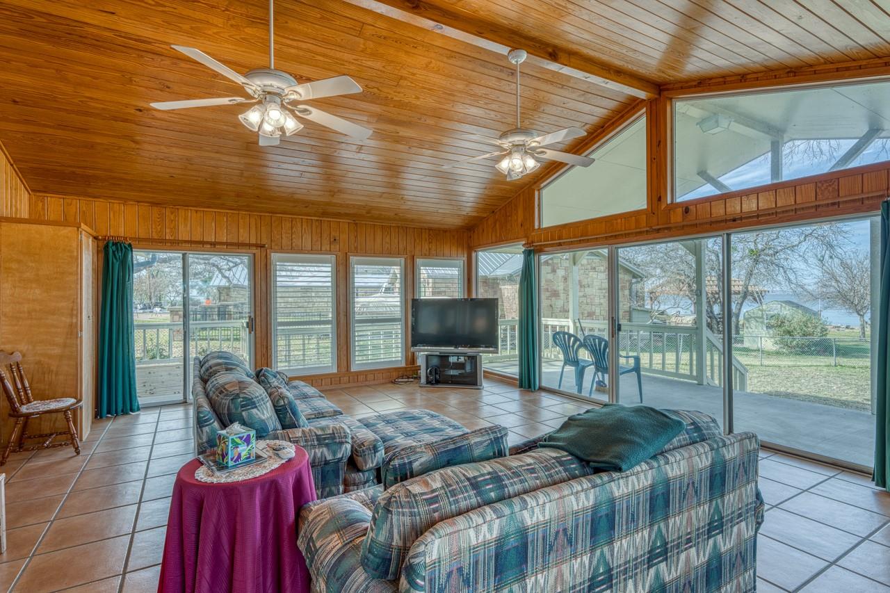 310 S Chaparral, Burnet, TX 78611