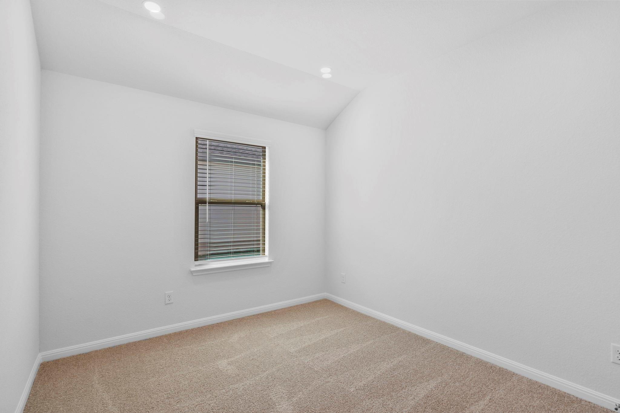 129 Hatari Trl, Jarrell, TX 76537