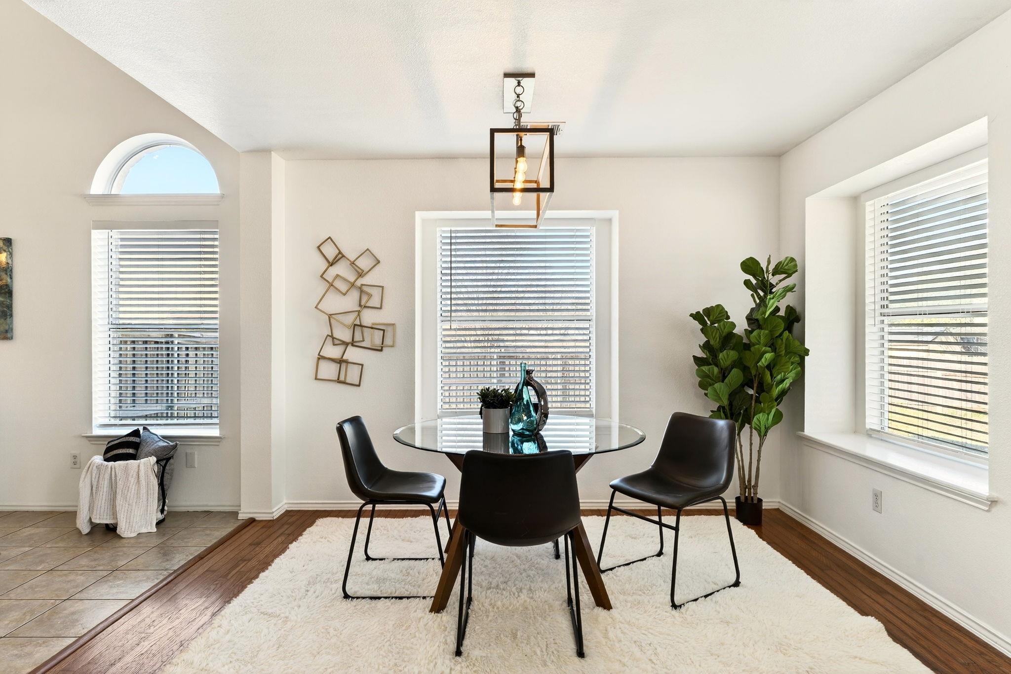 1521 Dillon Lake Bnd, Leander, TX 78641