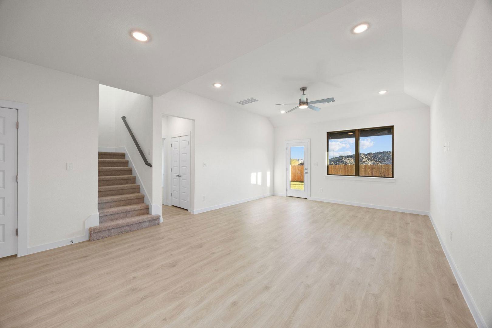 103 Mandeville Dr, Hutto, TX 78634