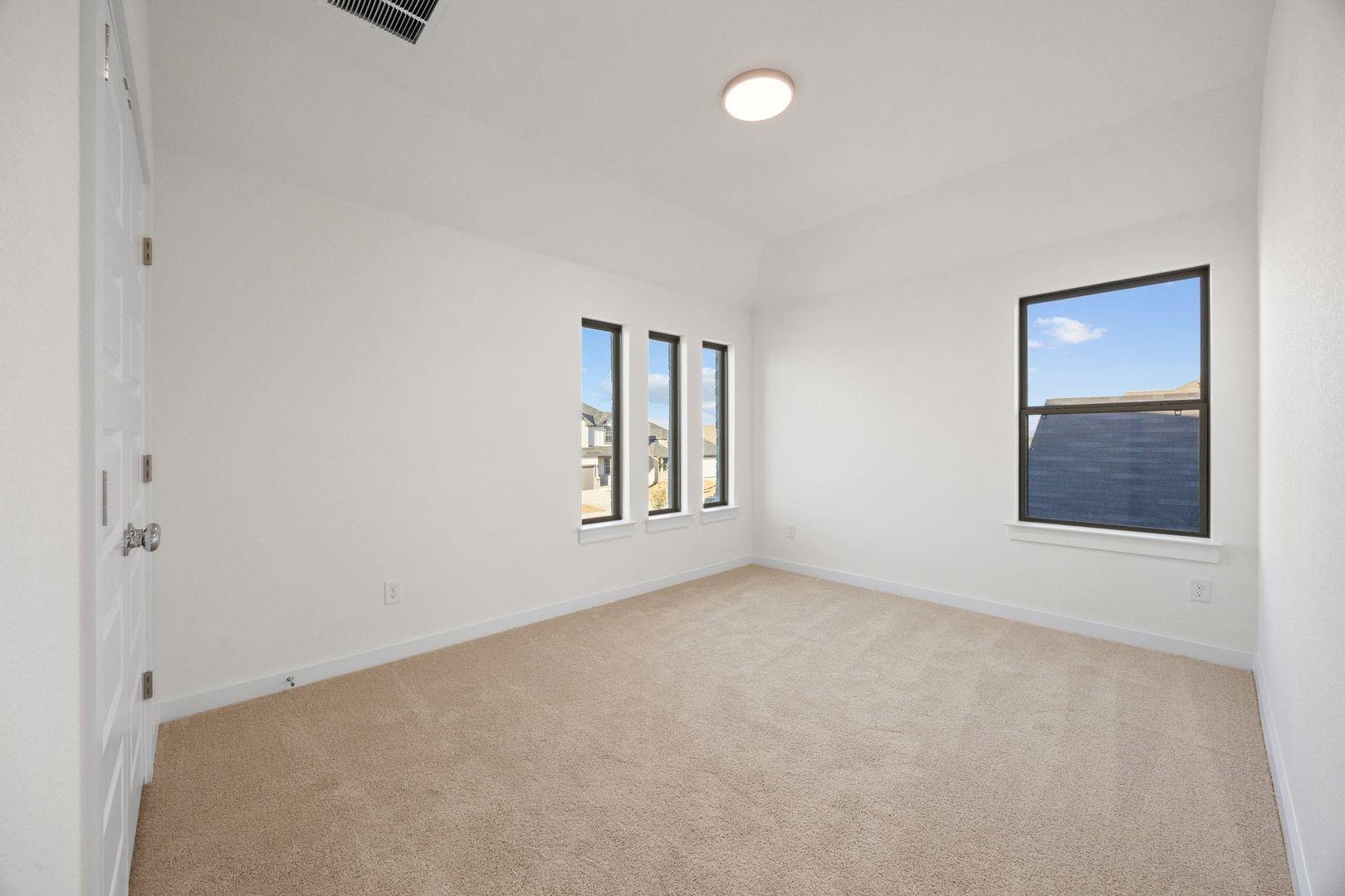 103 Mandeville Dr, Hutto, TX 78634