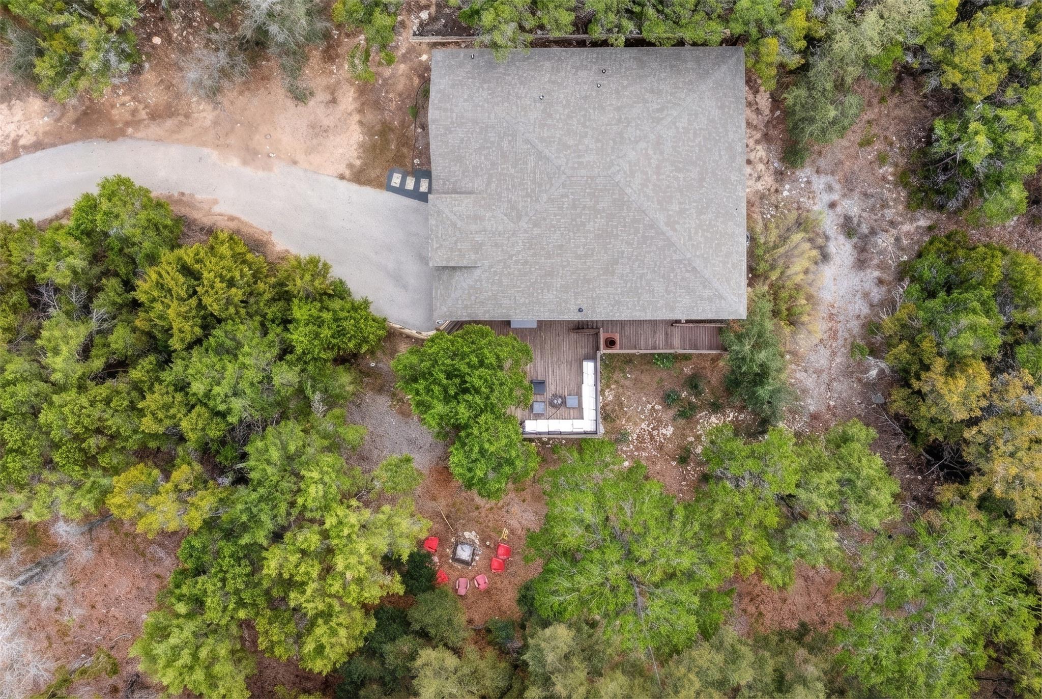 7502 Stable Ln, Lago Vista, TX 78645