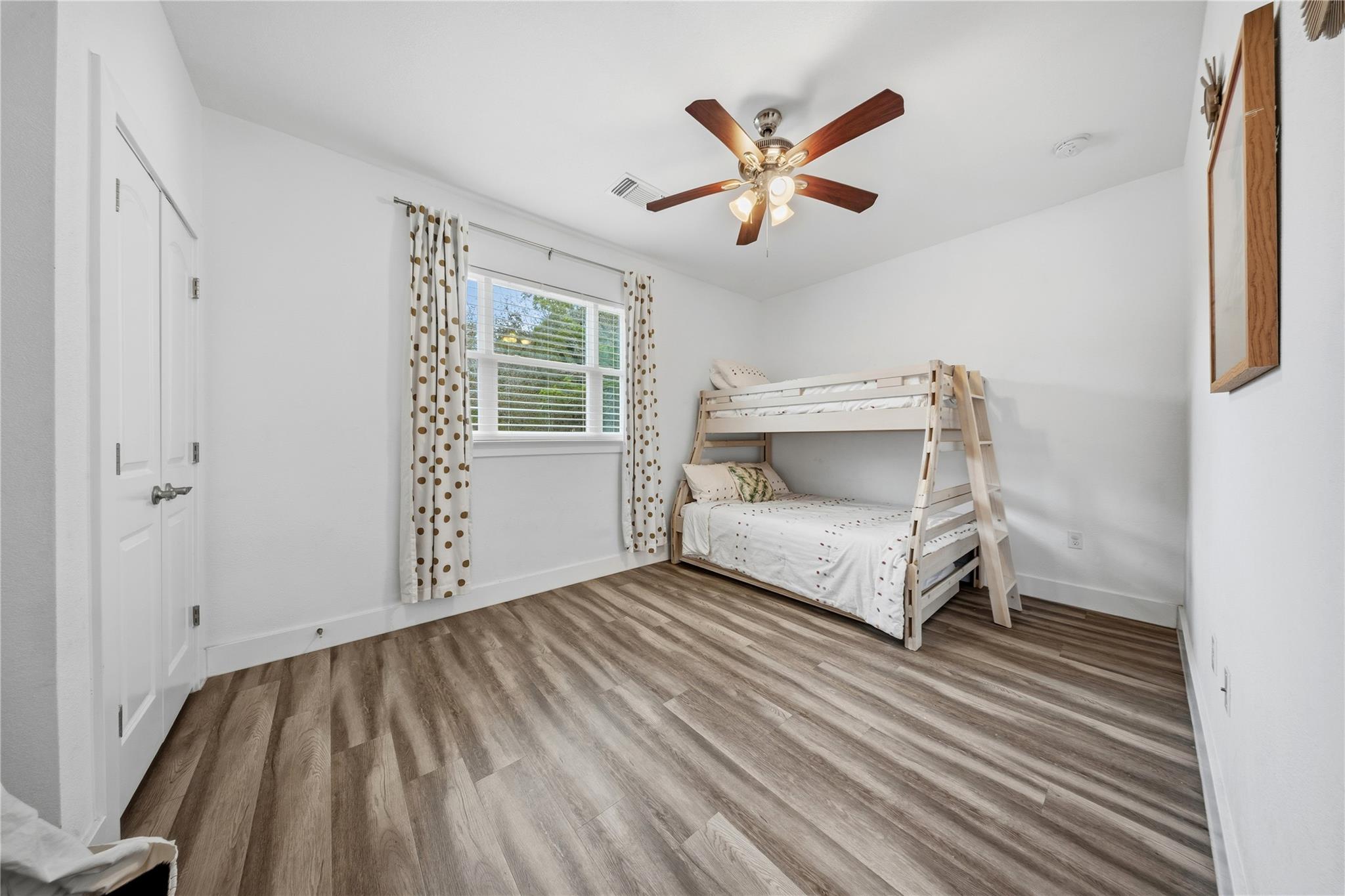 7502 Stable Ln, Lago Vista, TX 78645