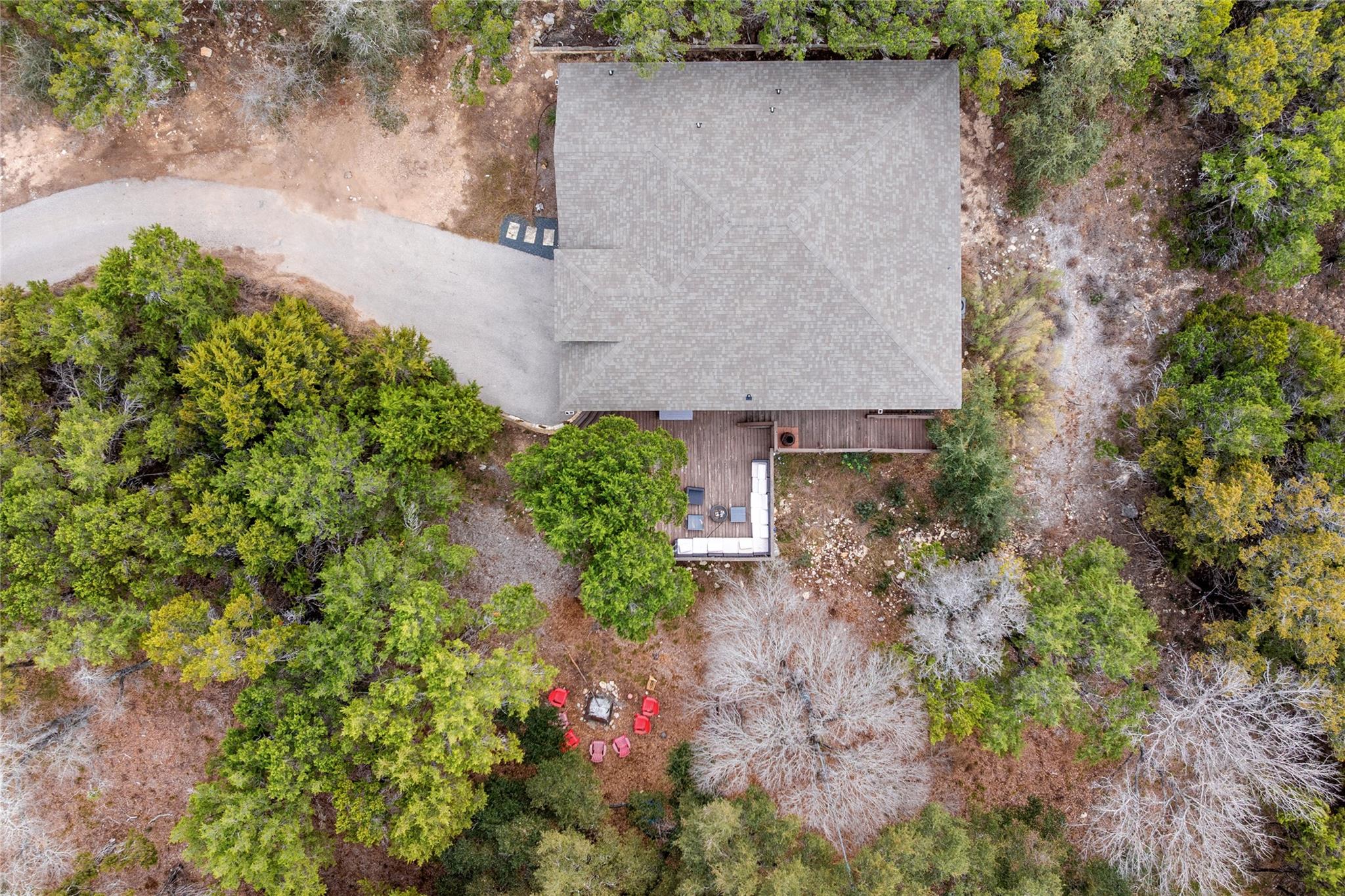 7502 Stable Ln, Lago Vista, TX 78645