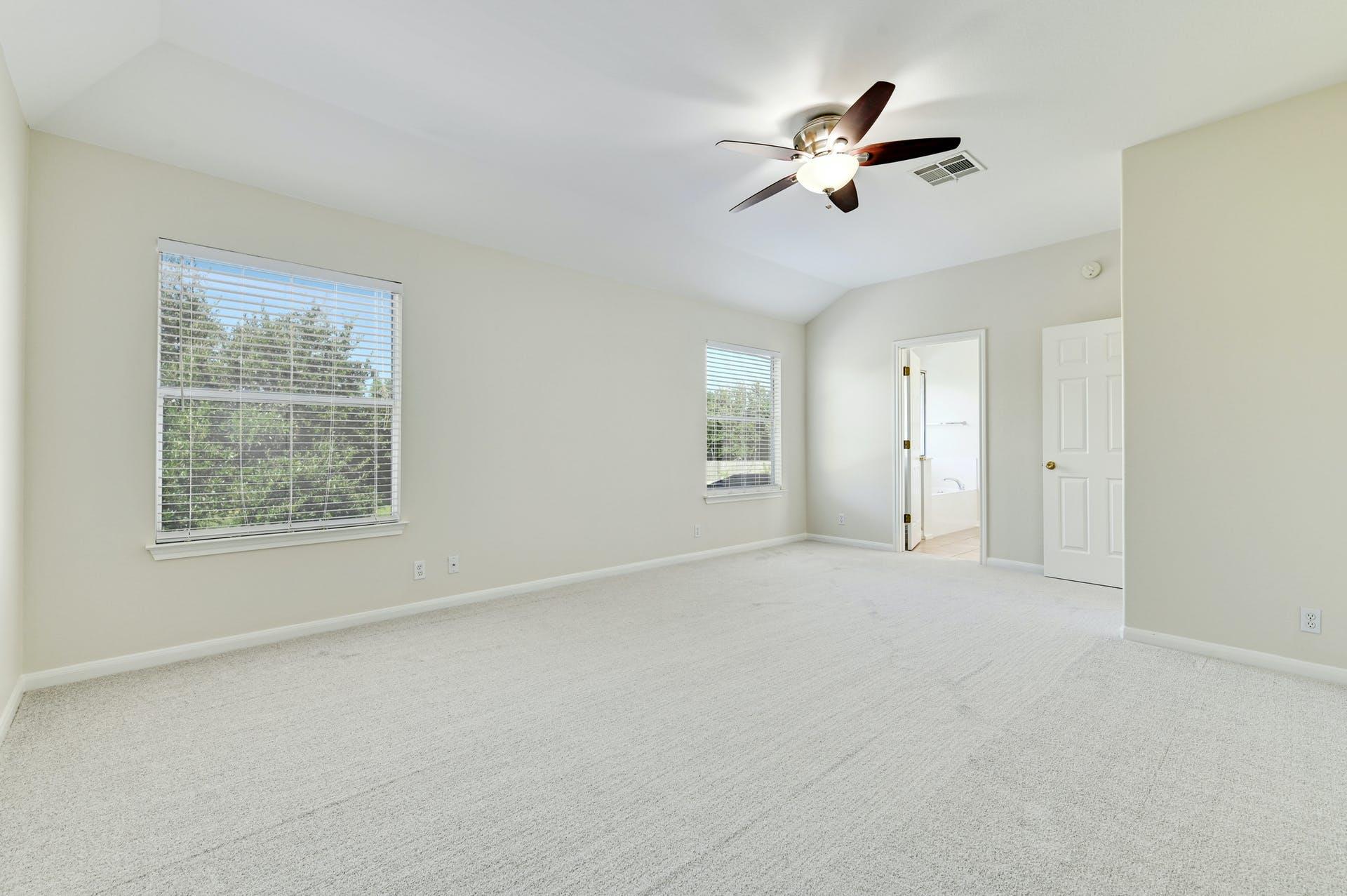 20308 Farm Pond Ln, Pflugerville, TX 78660