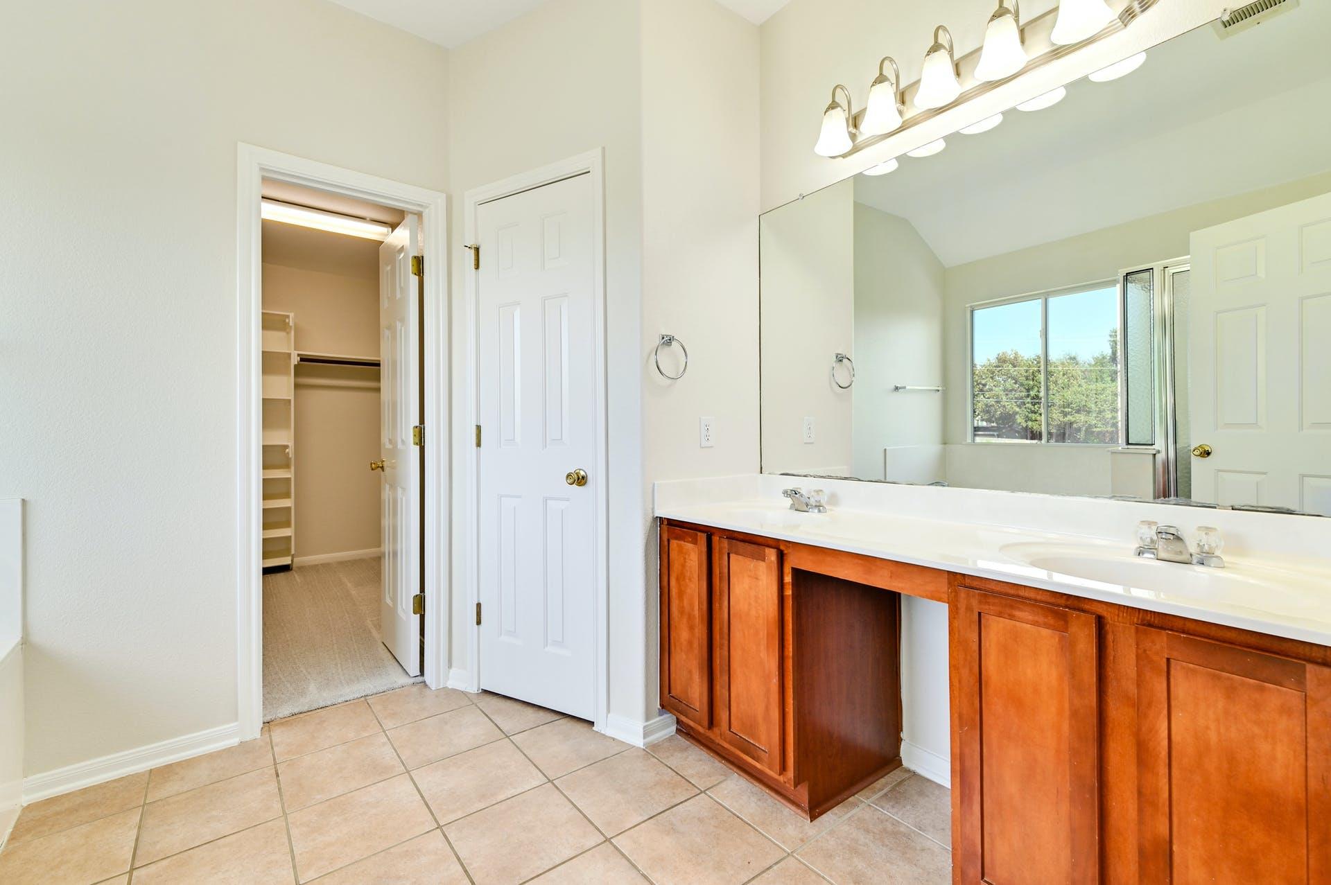 20308 Farm Pond Ln, Pflugerville, TX 78660