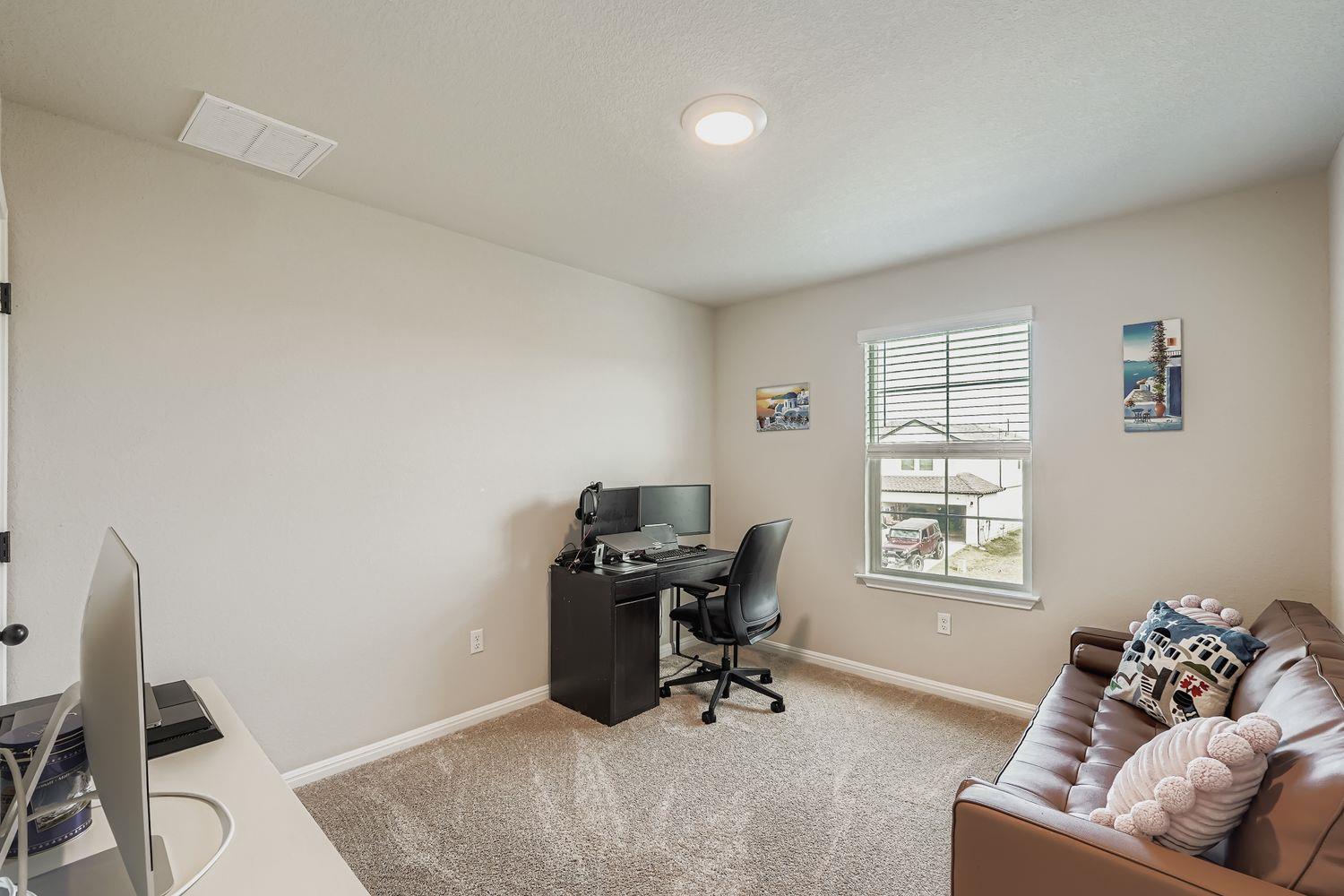 120 Mariners Lndg, Bastrop, TX 78602