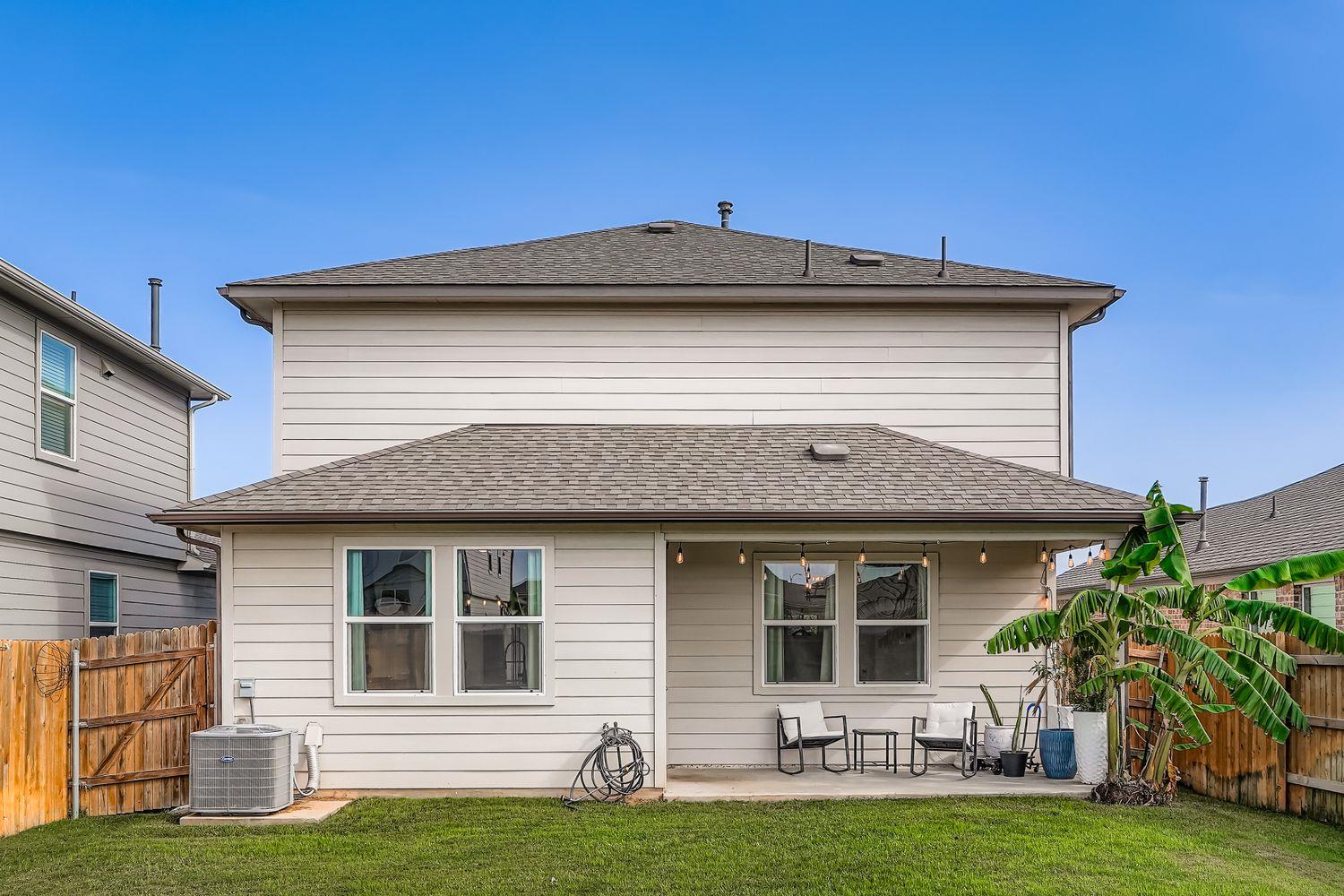 120 Mariners Lndg, Bastrop, TX 78602