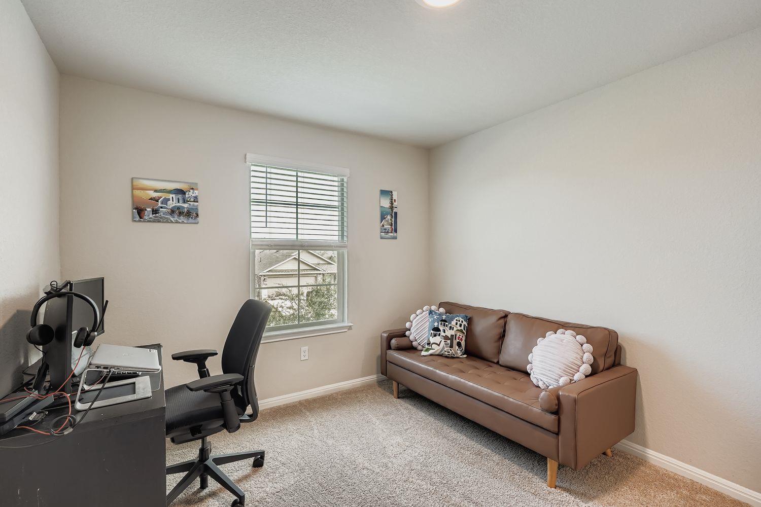 120 Mariners Lndg, Bastrop, TX 78602