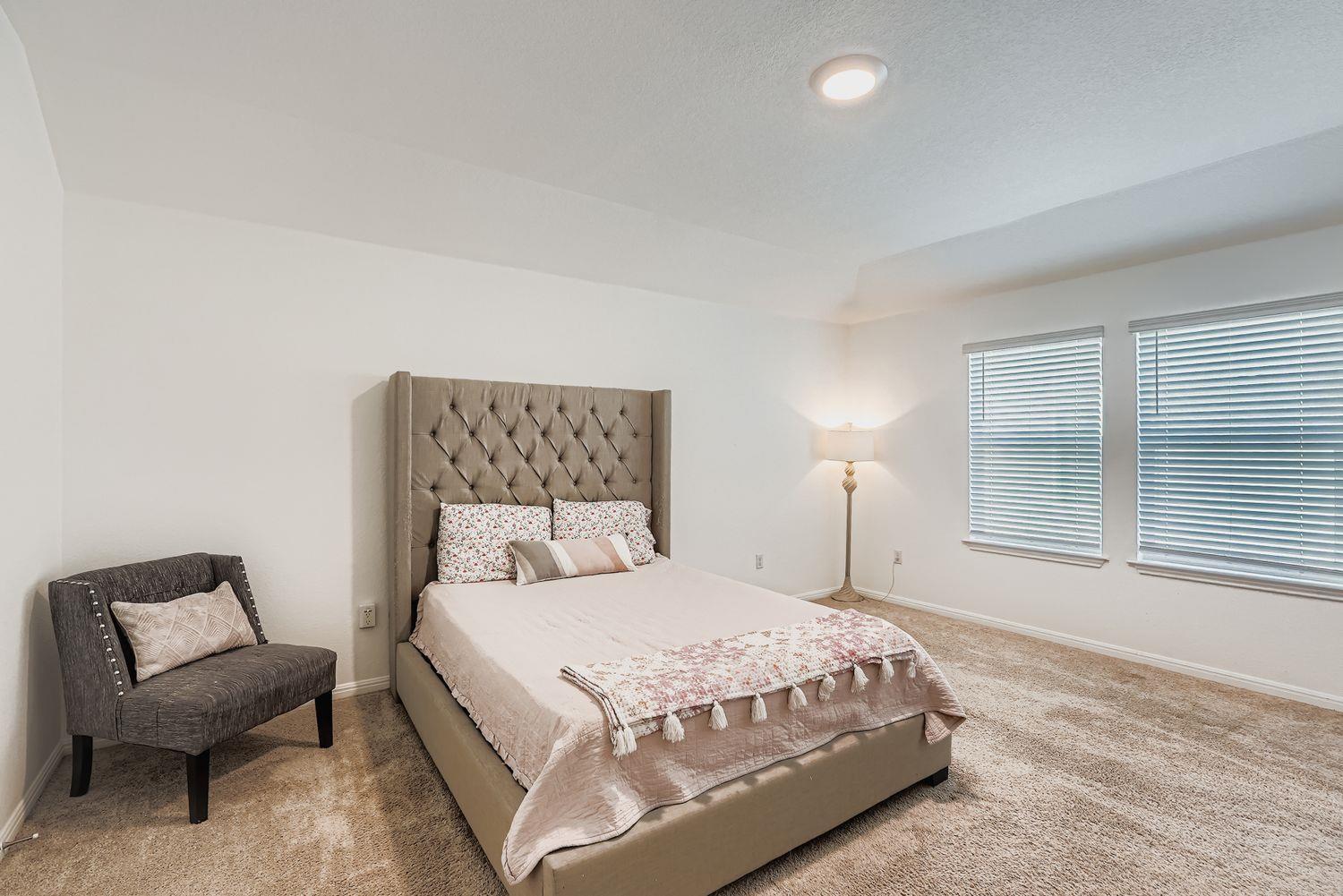 120 Mariners Lndg, Bastrop, TX 78602