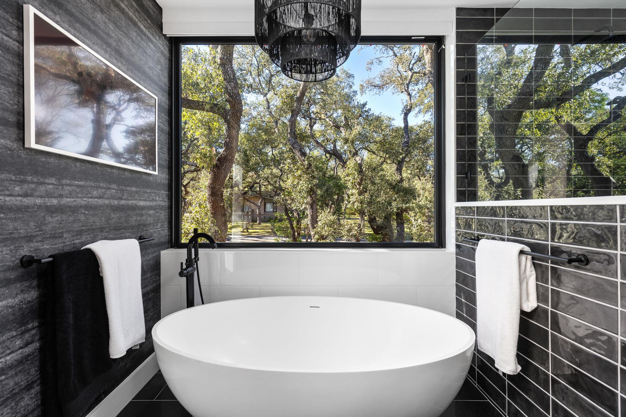 302 Buckeye Trl, West Lake Hills, TX 78746