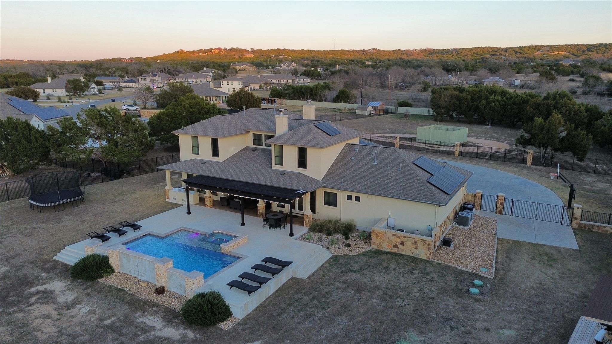 22615 Sweet Summer Dr, Leander, TX 78641