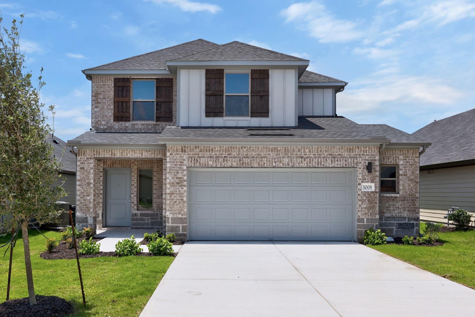 1008 Universal Dr, Hutto, TX 78634