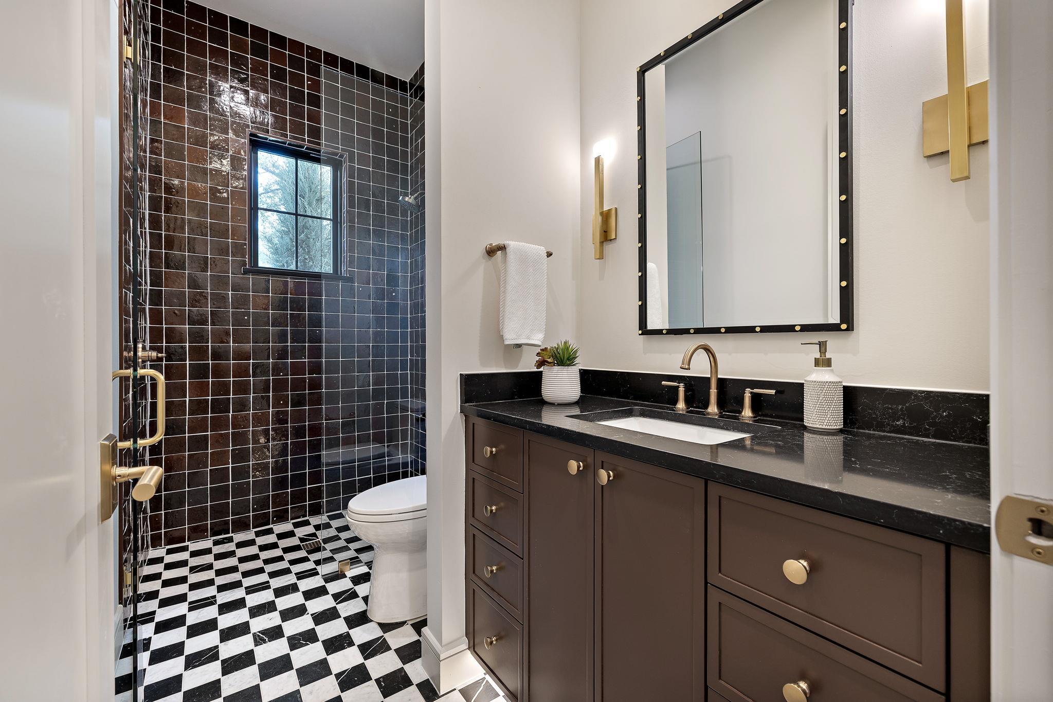 2705 Warren St, Austin, TX 78703