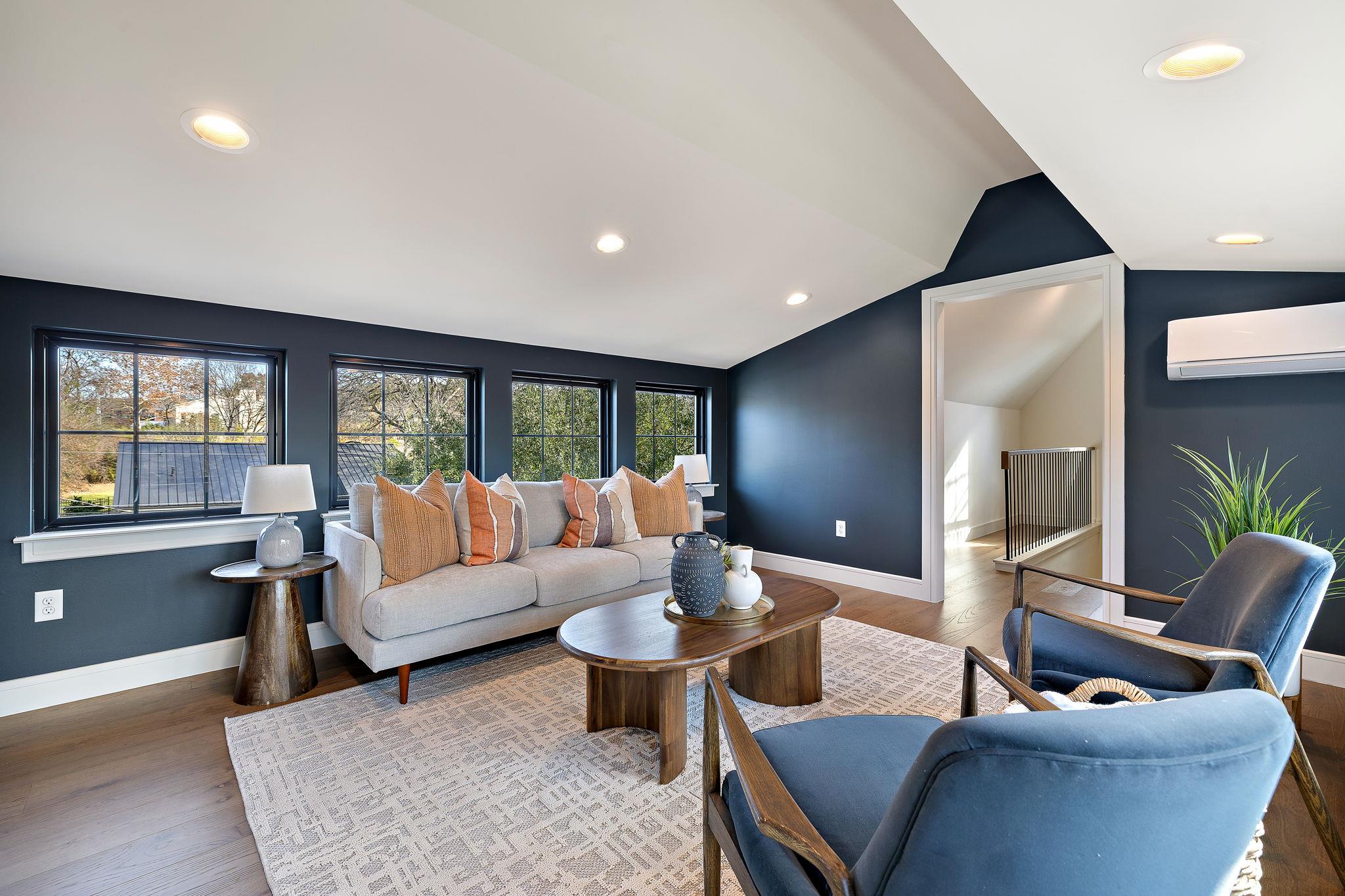 2705 Warren St, Austin, TX 78703