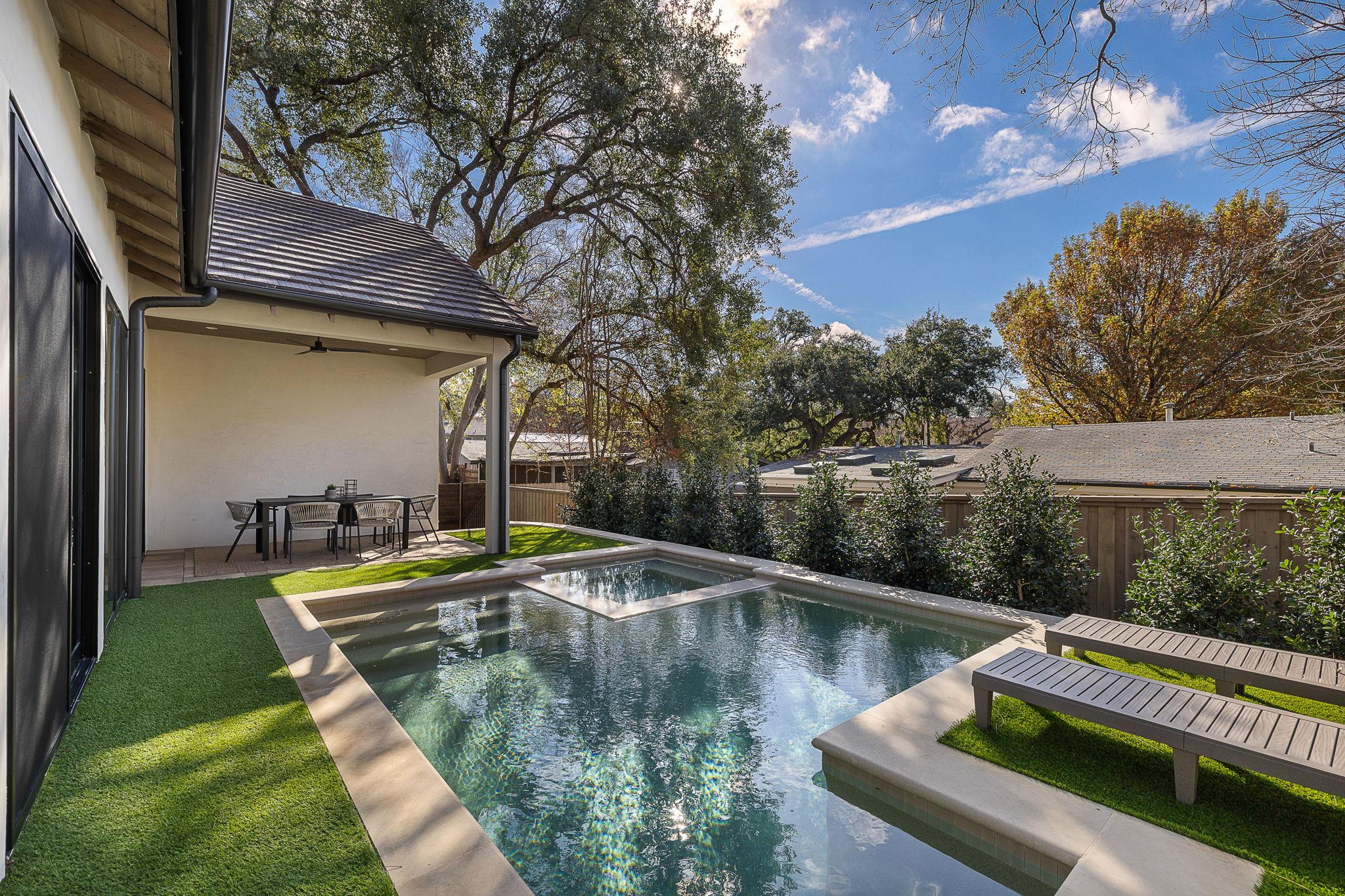 2705 Warren St, Austin, TX 78703