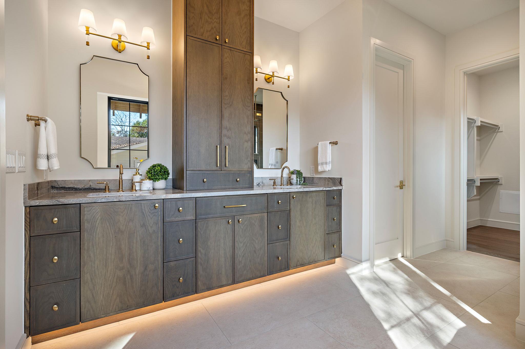 2705 Warren St, Austin, TX 78703