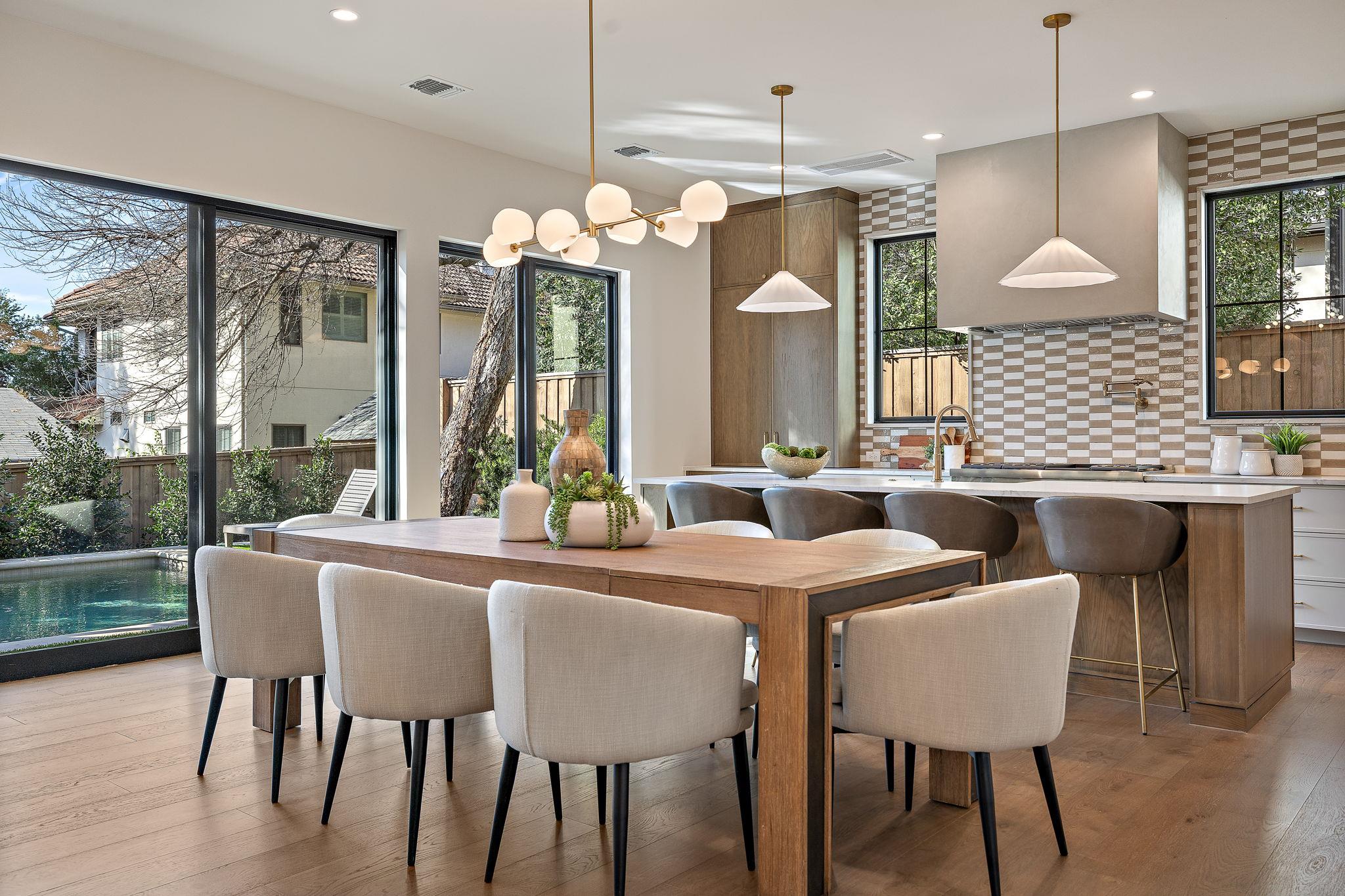 2705 Warren St, Austin, TX 78703