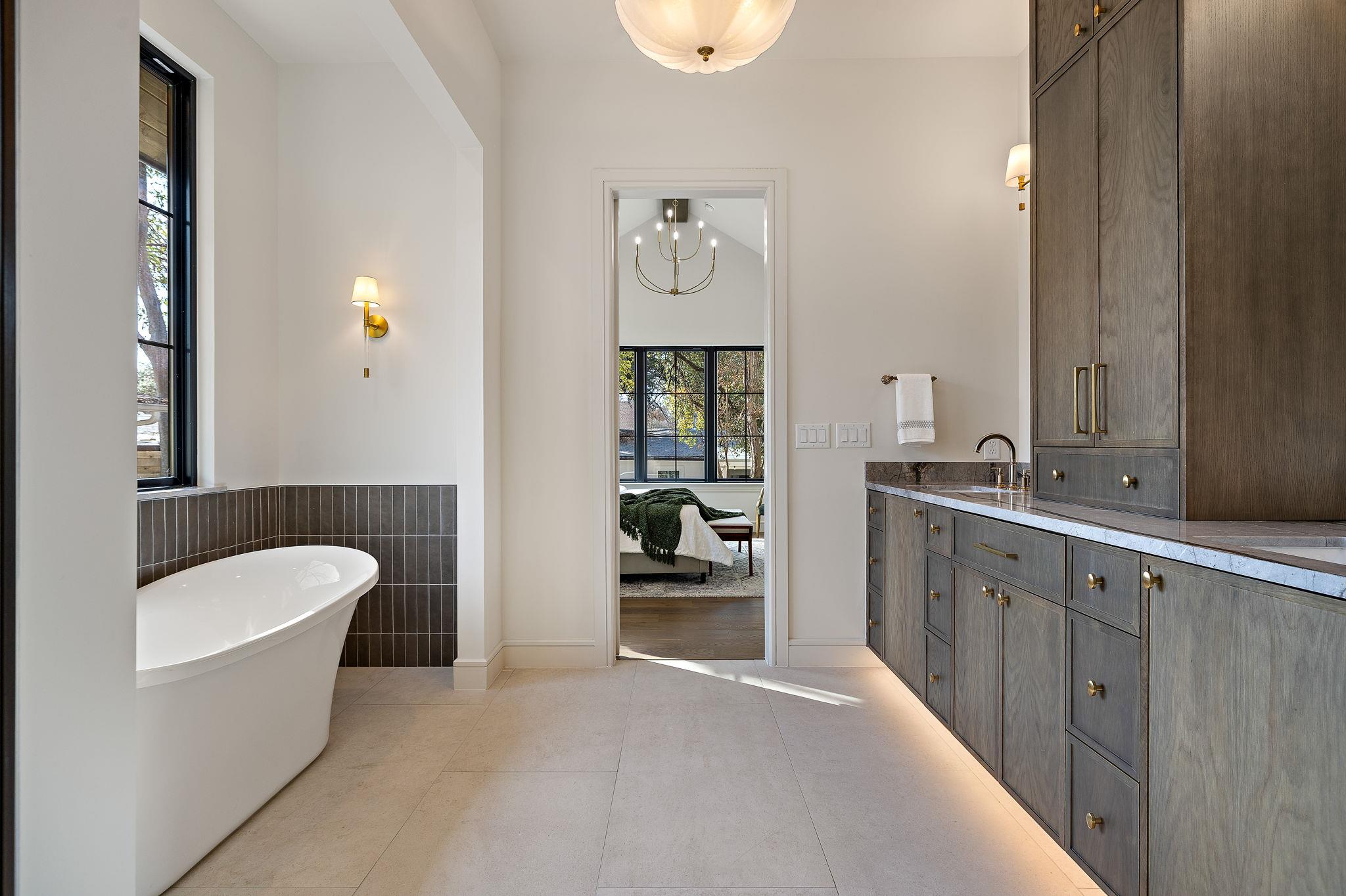 2705 Warren St, Austin, TX 78703