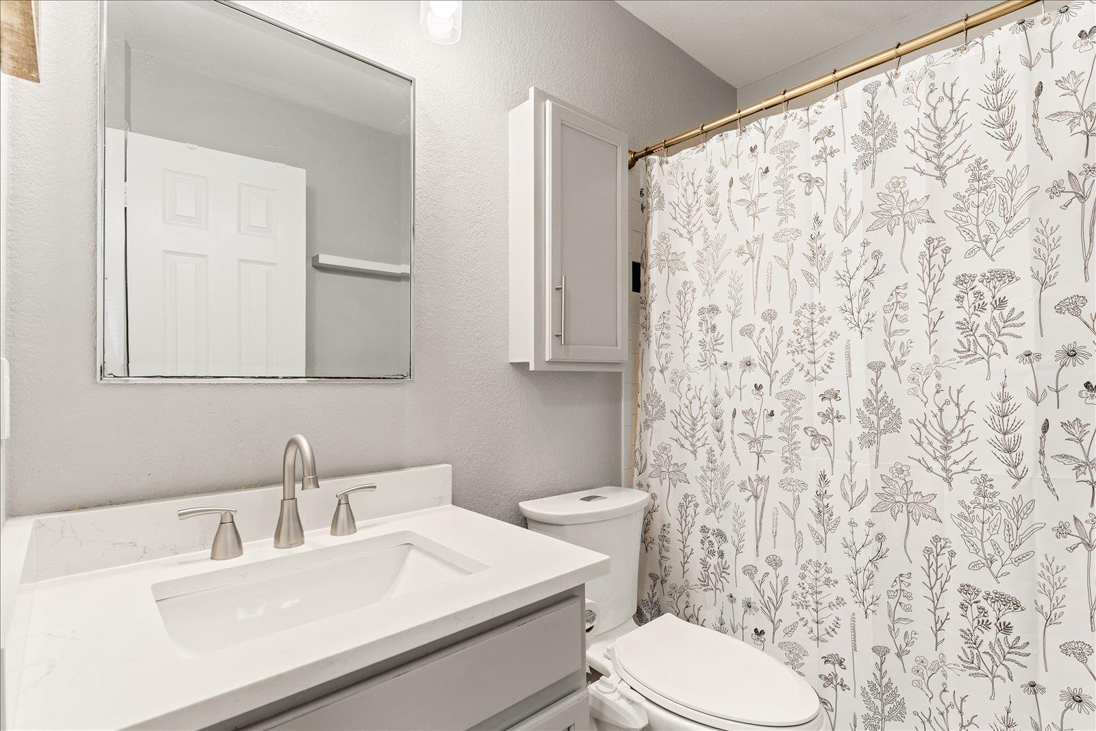 4456 Mather, Kyle, TX 78640