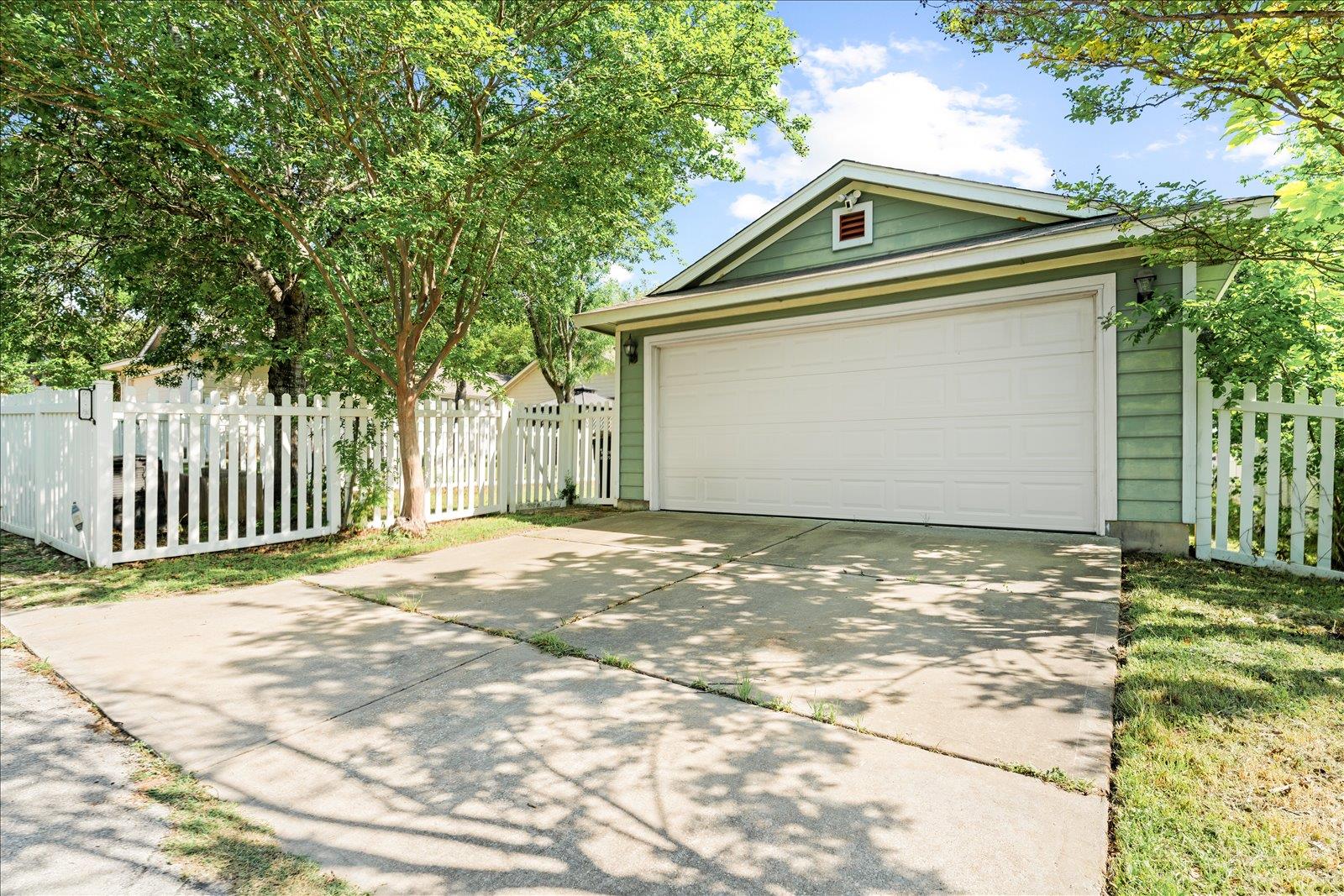 4456 Mather, Kyle, TX 78640