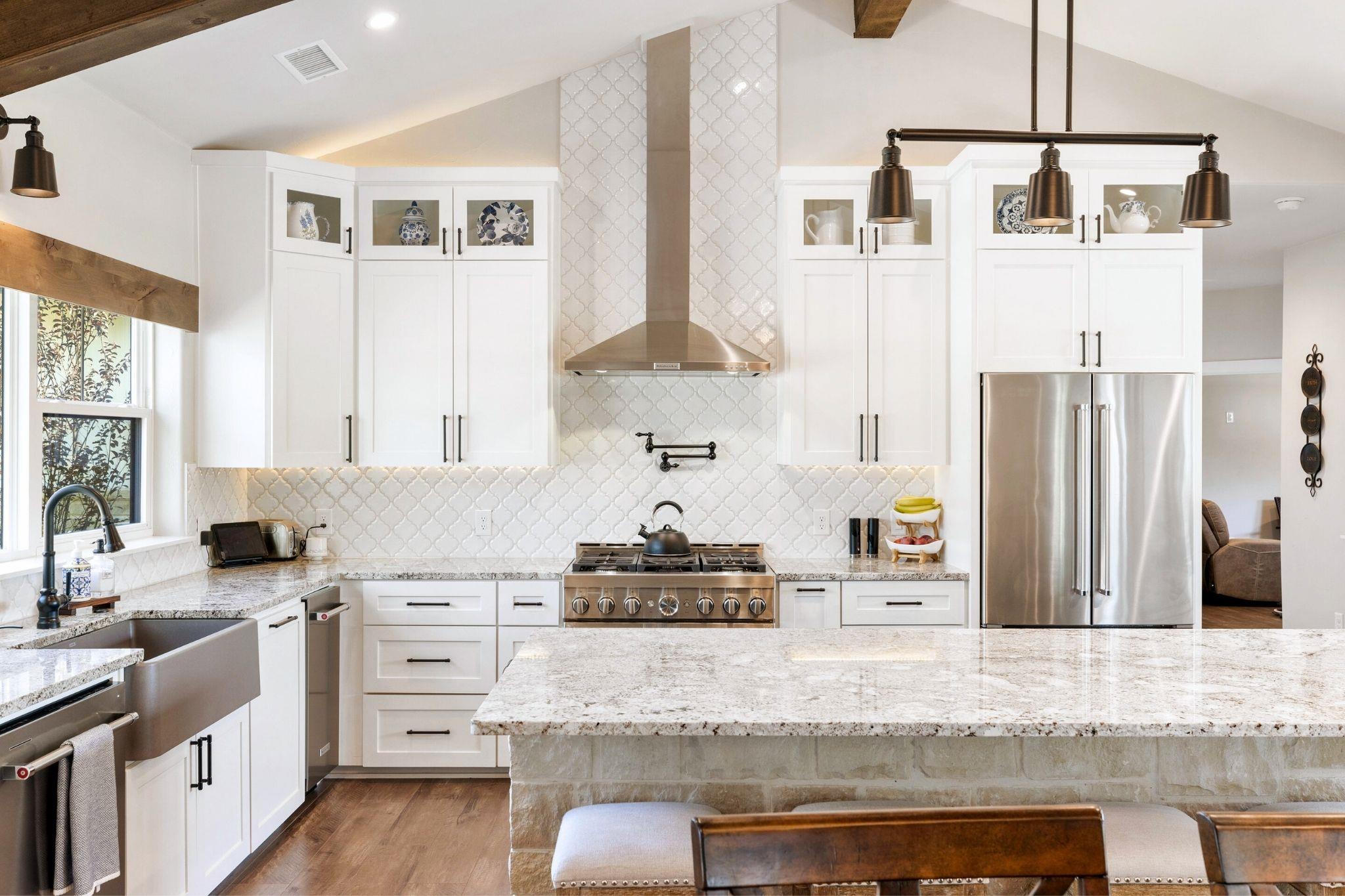 338 Morning Dew Dr, Round Mountain, TX 78663