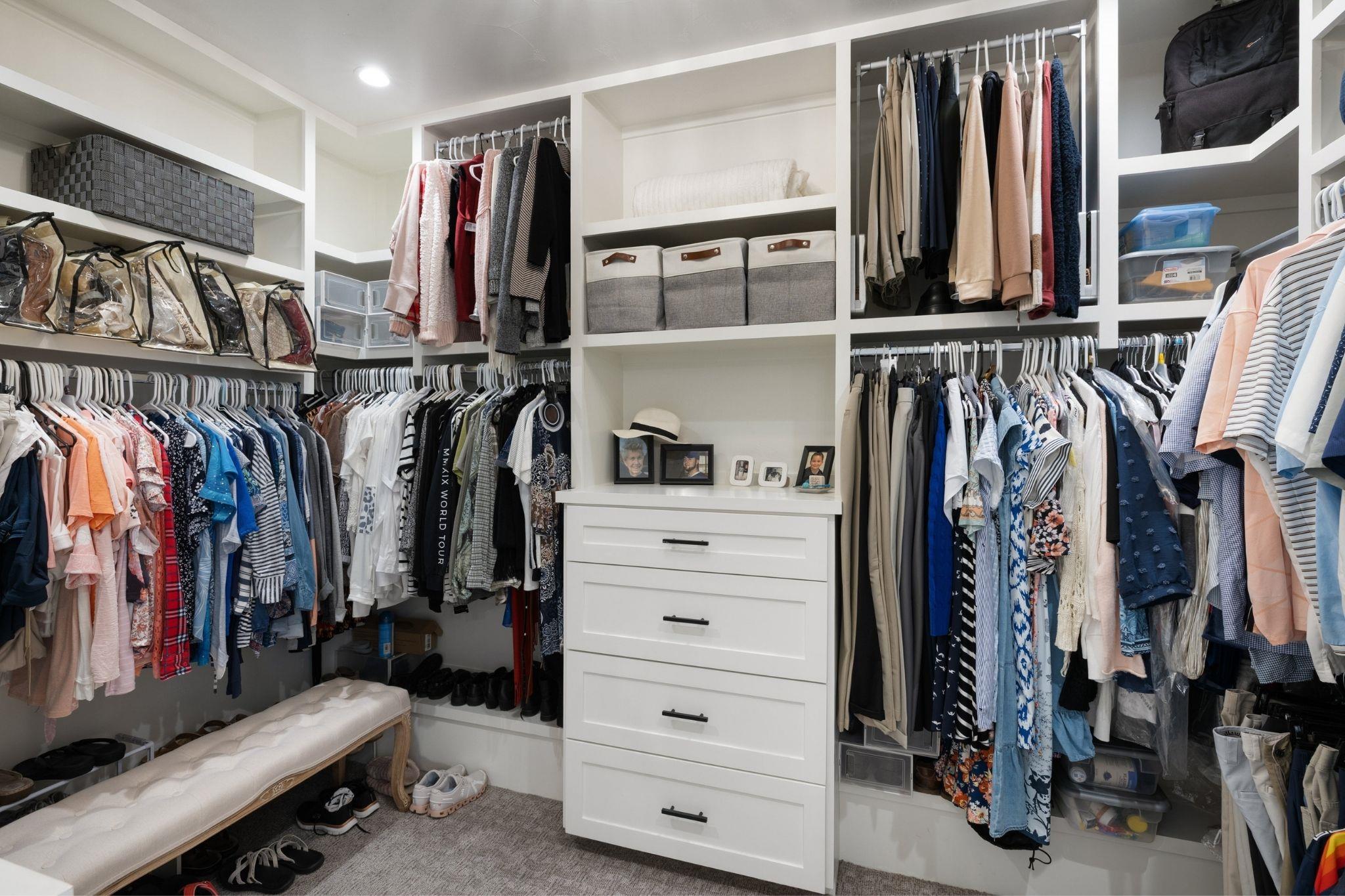 338 Morning Dew Dr, Round Mountain, TX 78663