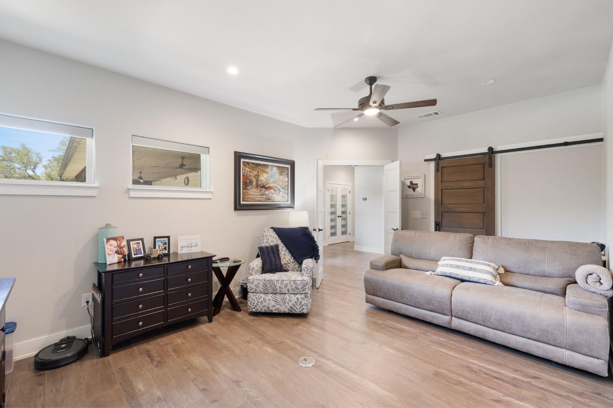 338 Morning Dew Dr, Round Mountain, TX 78663