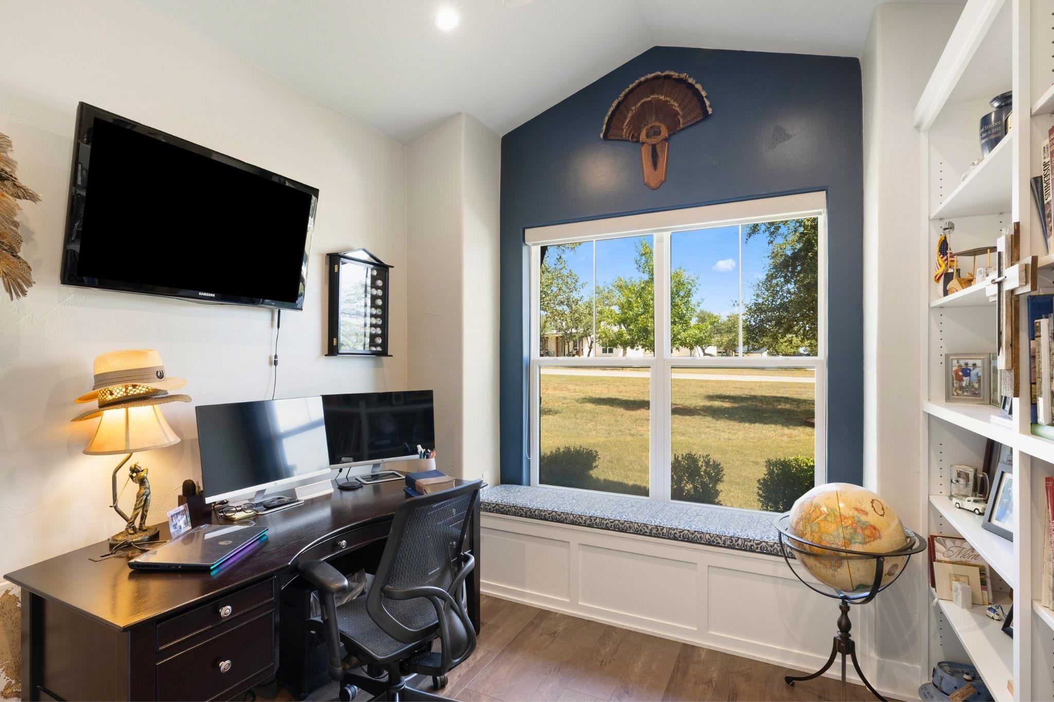 338 Morning Dew Dr, Round Mountain, TX 78663