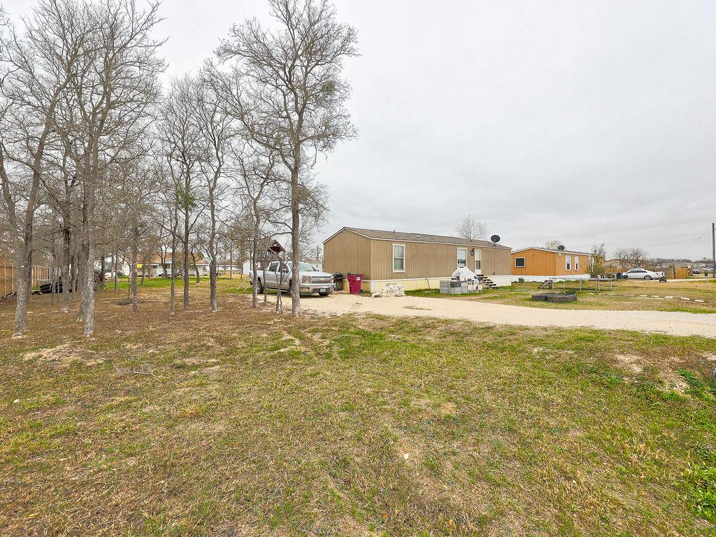 230 Gato Rd, Cedar Creek, TX 78612
