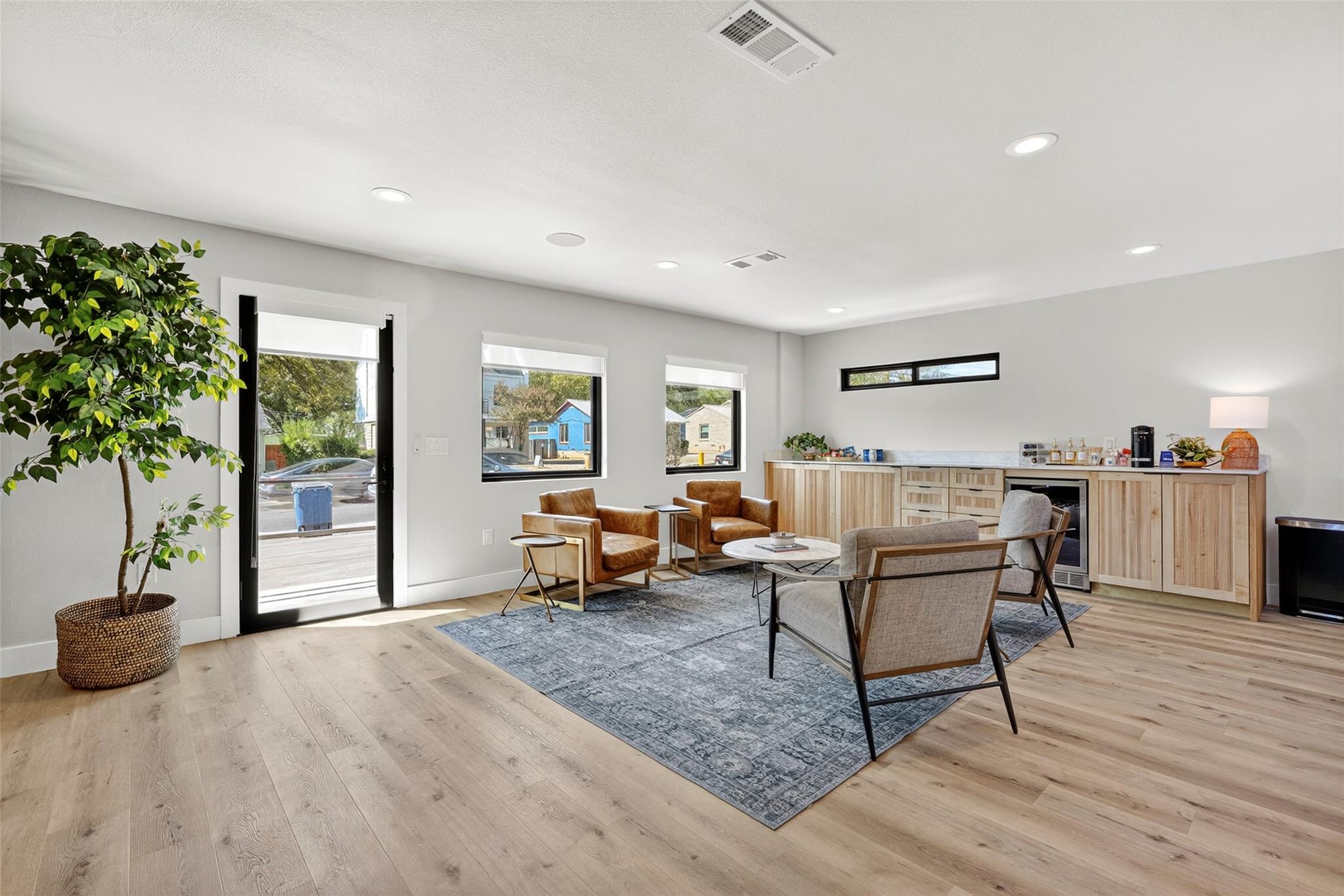 1708 W Koenig Ln, Austin, TX 78756