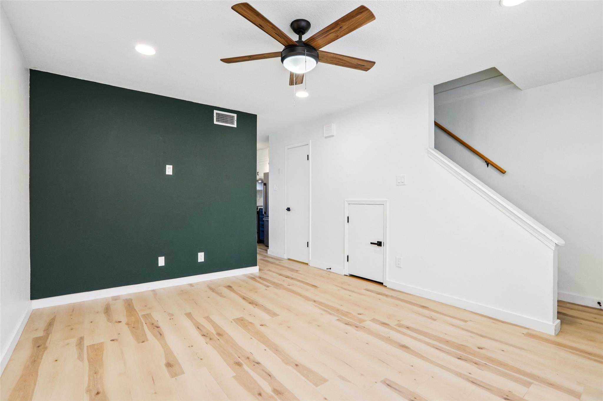 3004 WHISPER OAKS Ln # C, Georgetown, TX 78628