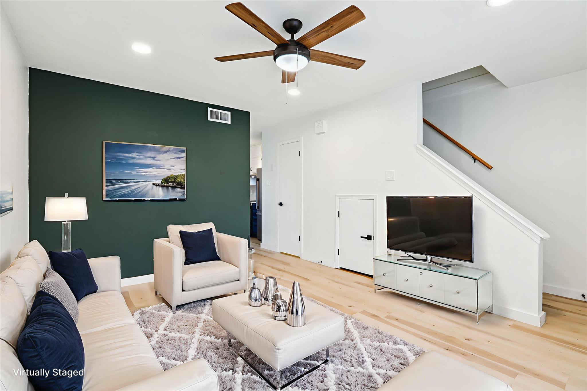 3004 WHISPER OAKS Ln # C, Georgetown, TX 78628