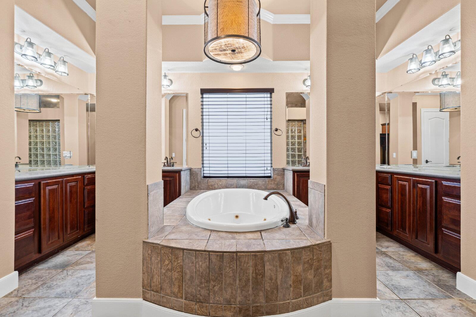 334 Blazing Star Dr, Austin, TX 78737