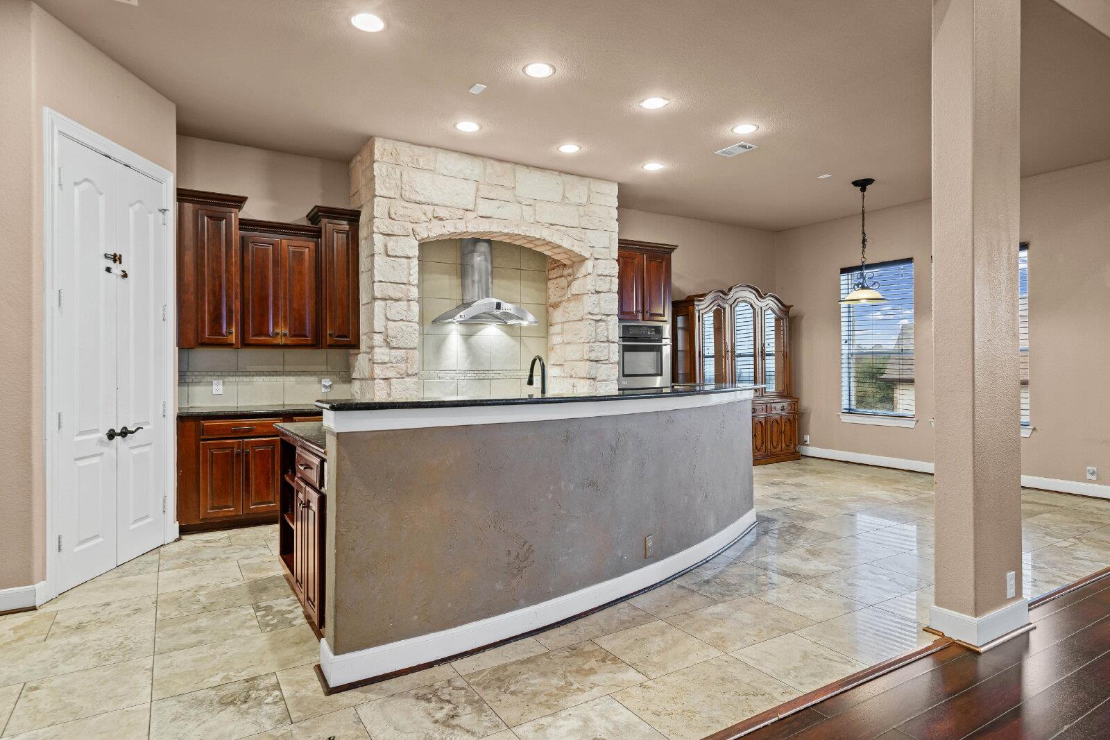 334 Blazing Star Dr, Austin, TX 78737
