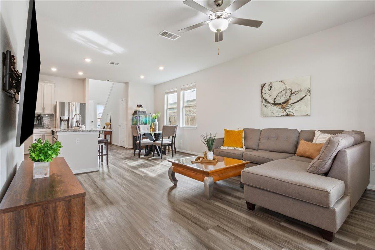 117 Red Cedar Ct, Georgetown, TX 78628