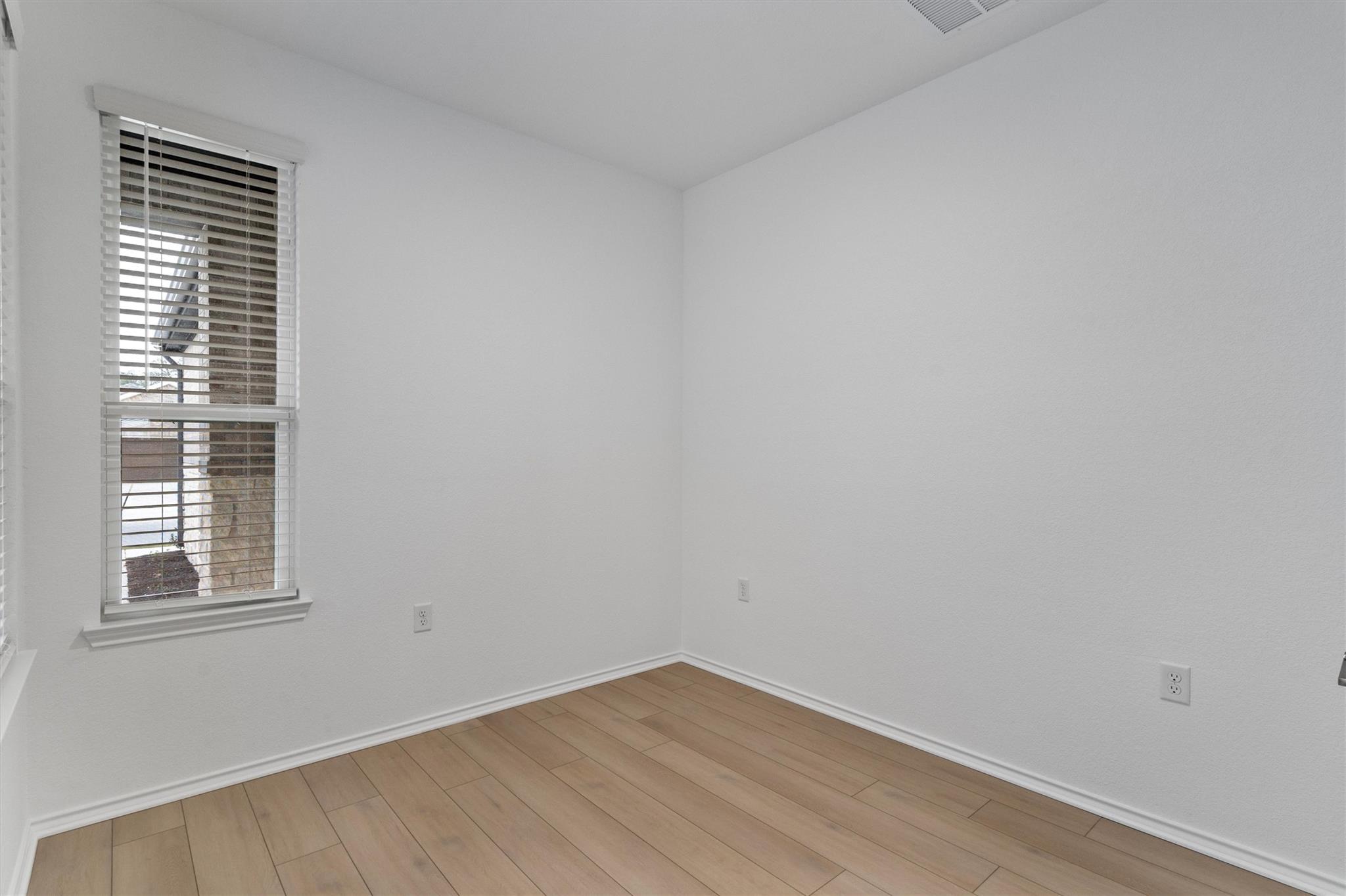 310 Livewater Ln, Georgetown, TX 78633