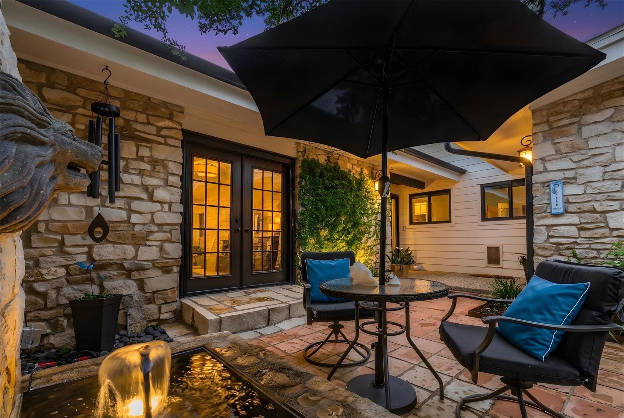 402 Seawind St, Lakeway, TX 78734