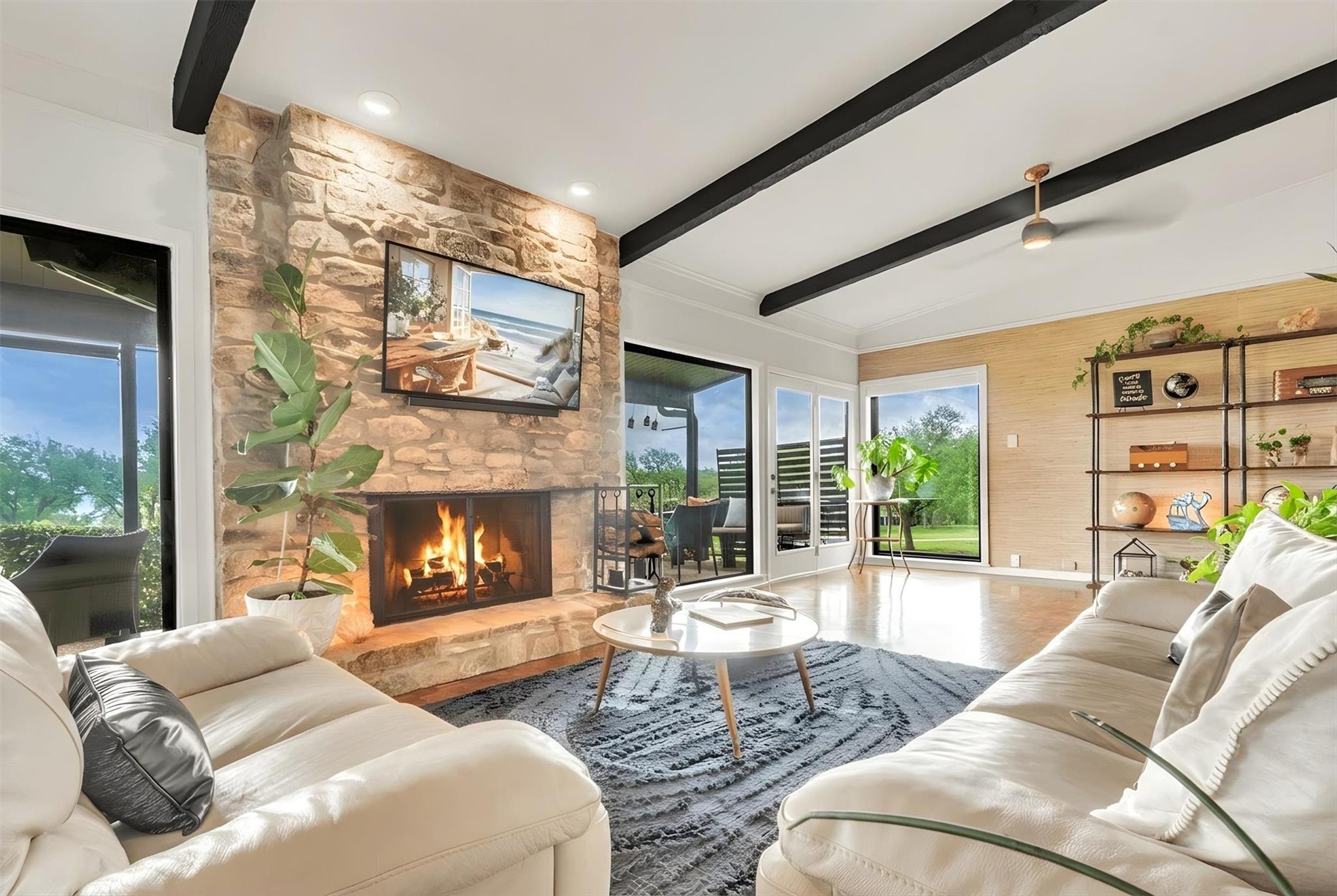 402 Seawind St, Lakeway, TX 78734