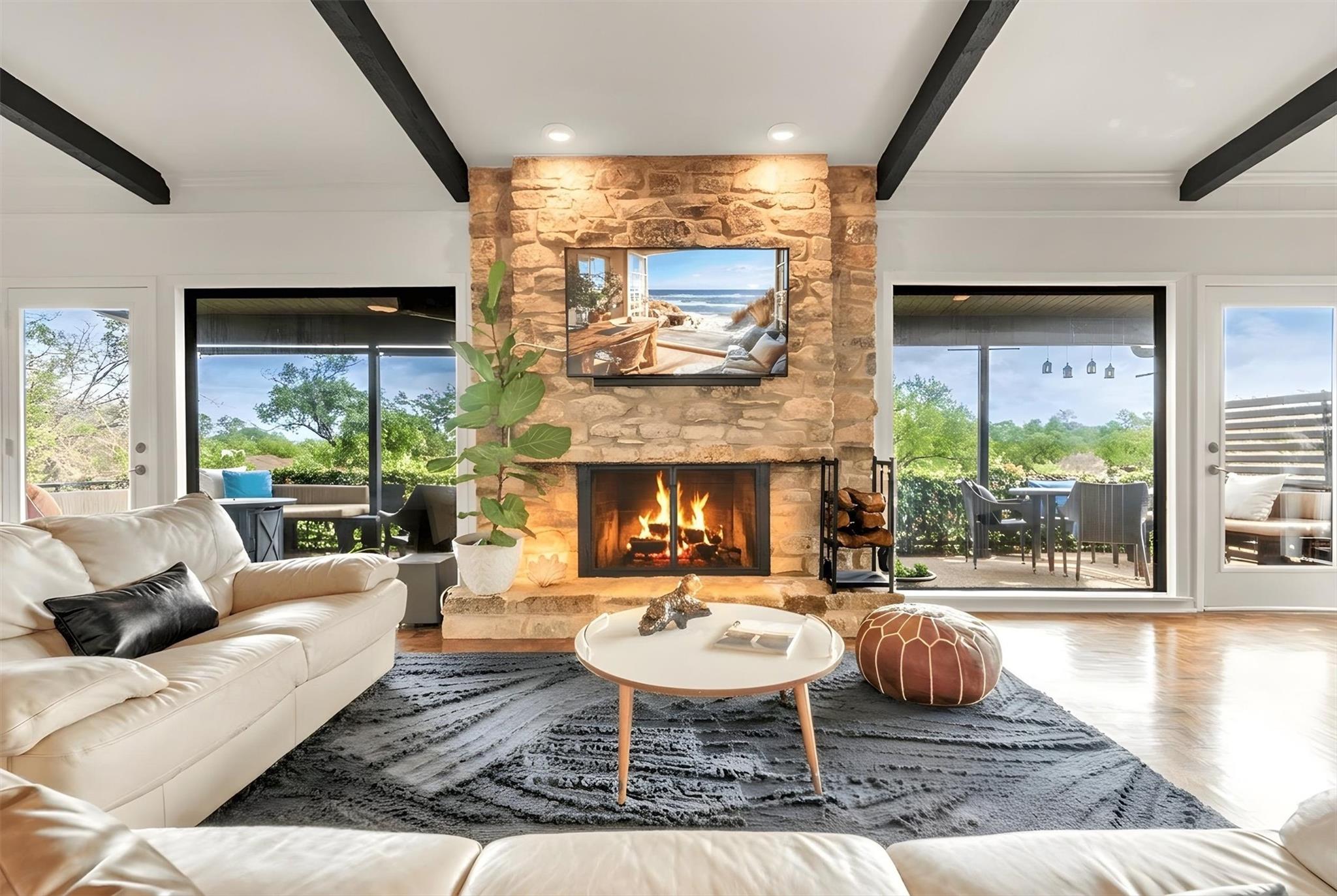 402 Seawind St, Lakeway, TX 78734